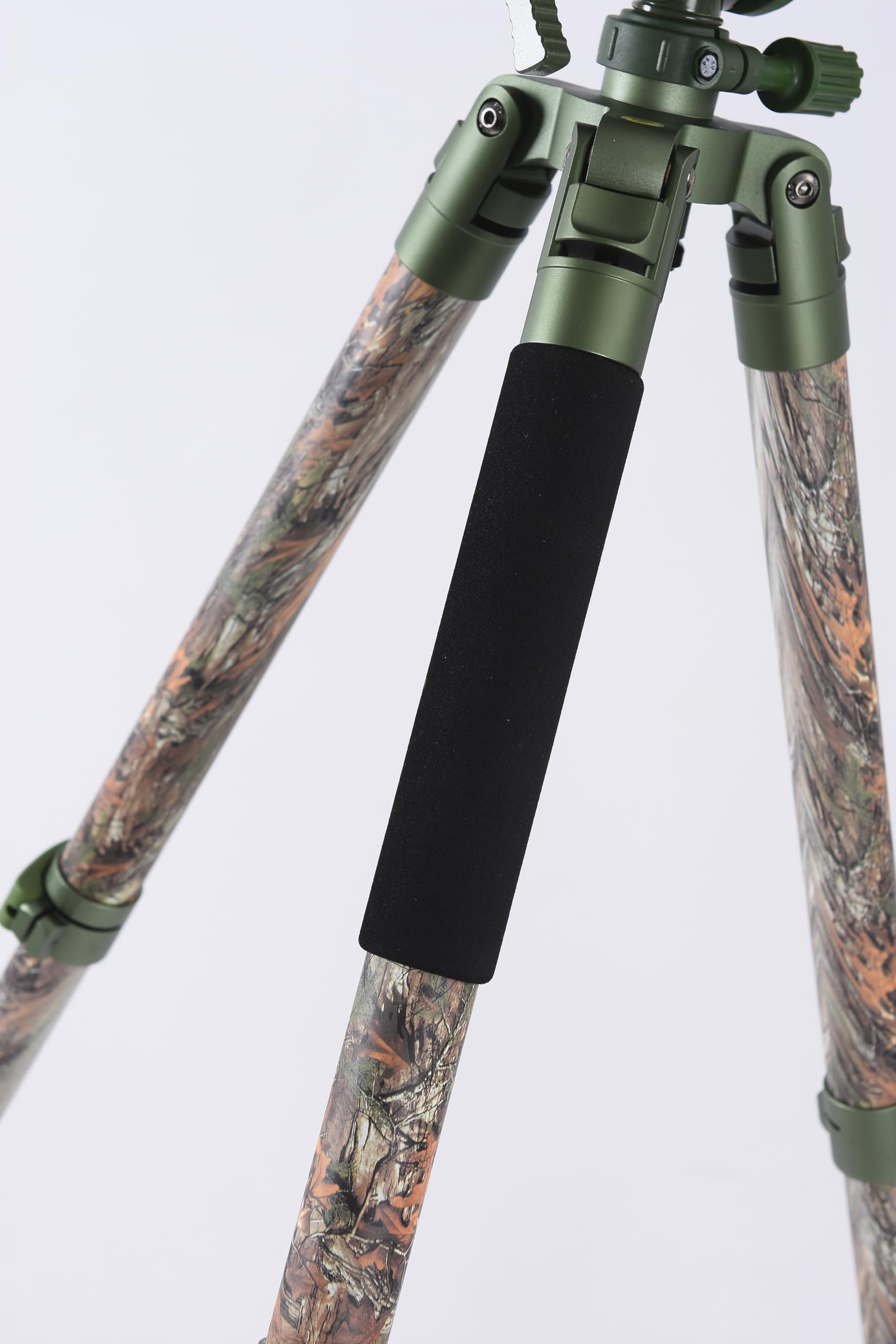 DeathGrips Realtree Excape Camo Stativ mit robustem Aluminiumrahmen, leicht, stabiles Design, Wasserwaage, verstellbare Beine und freihändige Bedienung für Jagd, Schießen und Outdoor