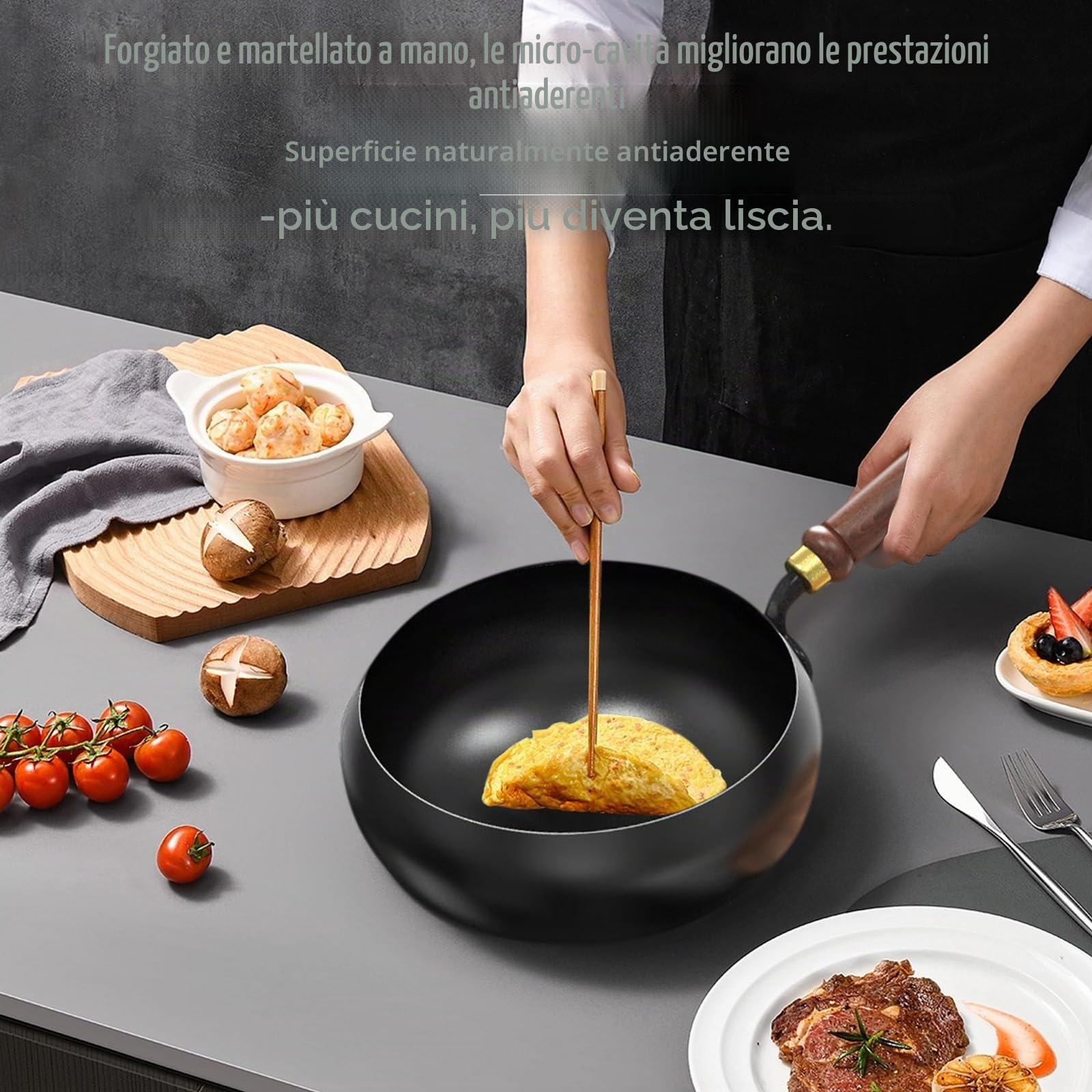 Padella Giapponese in Ferro Forgiato a Mano 24cm, Ferro Puro, Senza Rivestimento & Antiaderente Naturale, con Coperchio in Legno e Spatola, Adatta per Induzione, Gas ed Elettrico