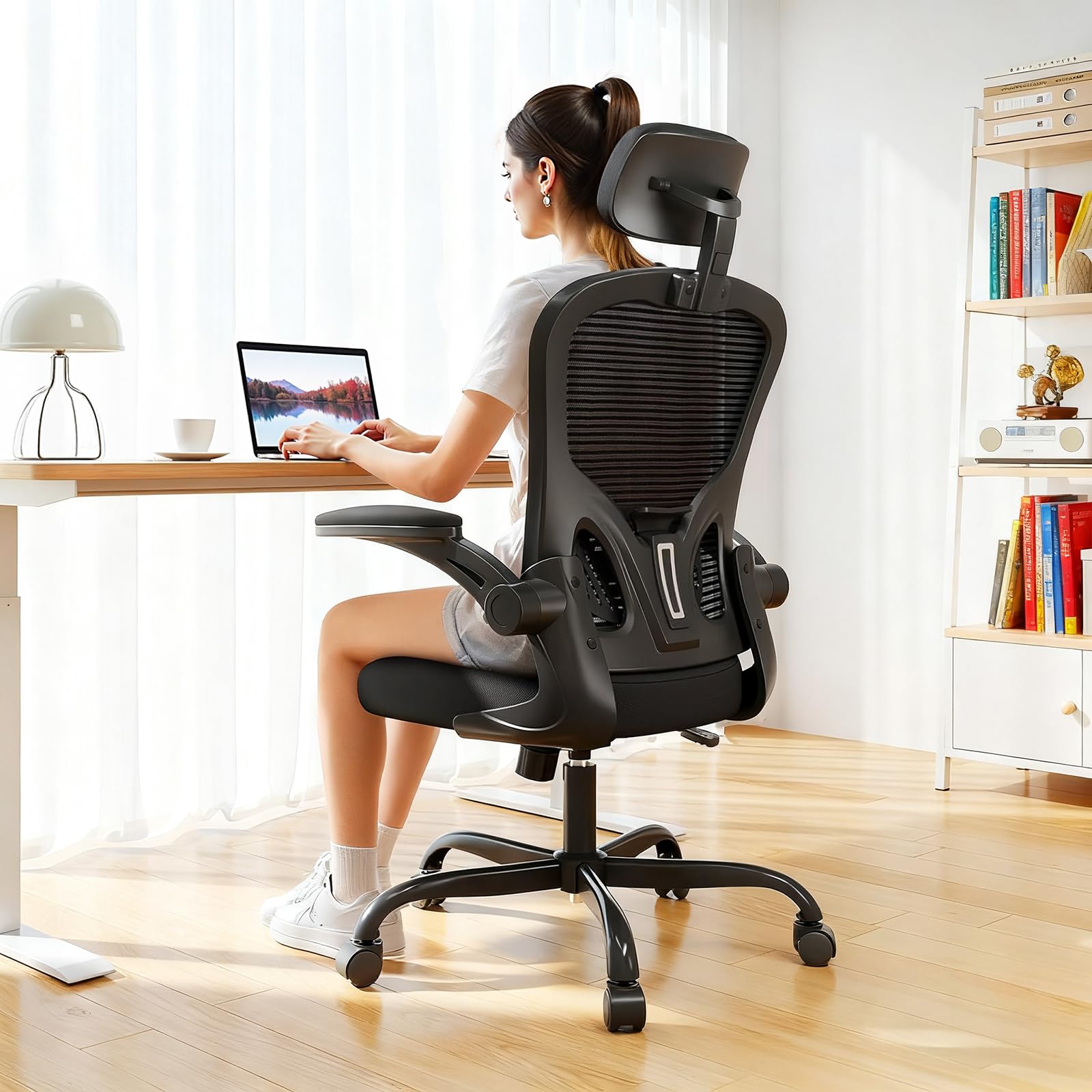 Bürostuhl Ergonomisch Computerstuhl mit Verstellbarer Kopfstütze und Lordosenstütze Schreibtischstuhl Ergonomischer Bürostuhl für Home Büro Bis 150KG Belastbar (Schwarz)