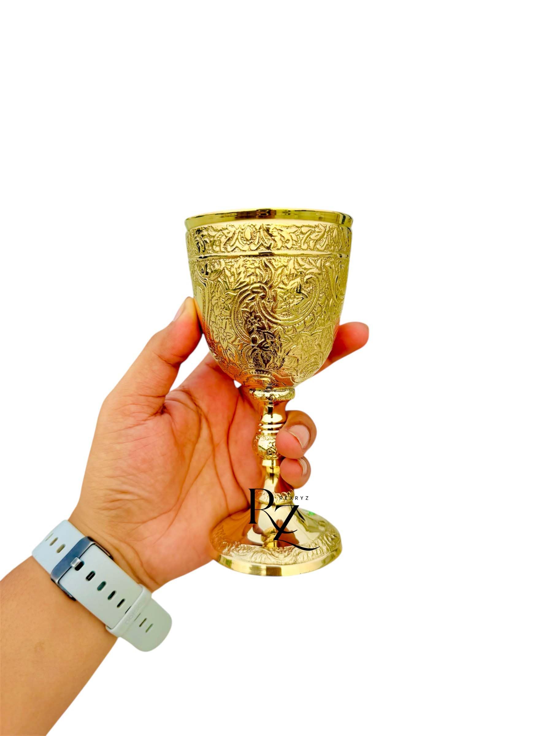 Copa de cáliz de latón medieval, copa de vino dorada vintage, copa romana de estilo renacentista del rey Arturo, copa de vino para beber – Regalo medieval renacentista. 1 pieza