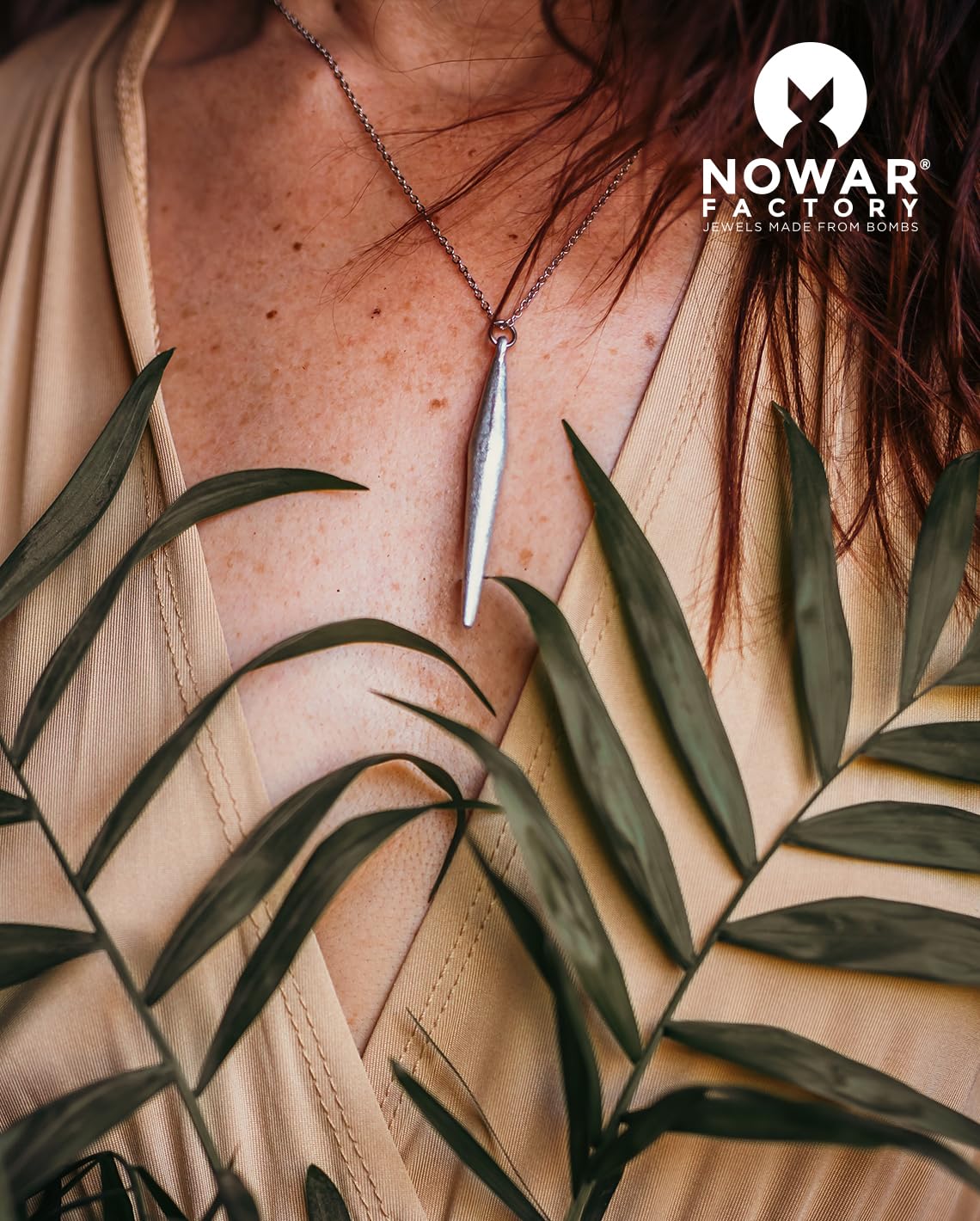 NOWAR FACTORY Collana con Pendente a Forma di Lancia, Catena in Cordino Cerato con Chiusura a Moschettone con Nodo Scorsoio Regolabile, Lunghezza 50 cm - Idea Regalo