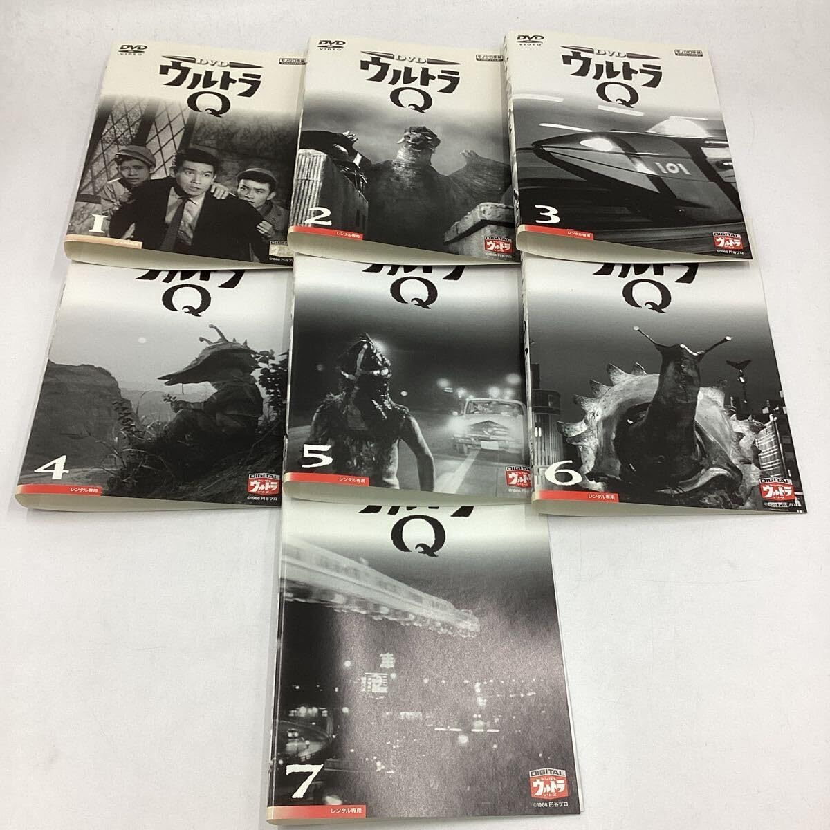 ウルトラQ Vol.1〜7 DVD 7巻セット　すべてにカード付 ウルトラQ Vol.1〜7 DVD 7巻セット すべてにカード付 - メルカリ