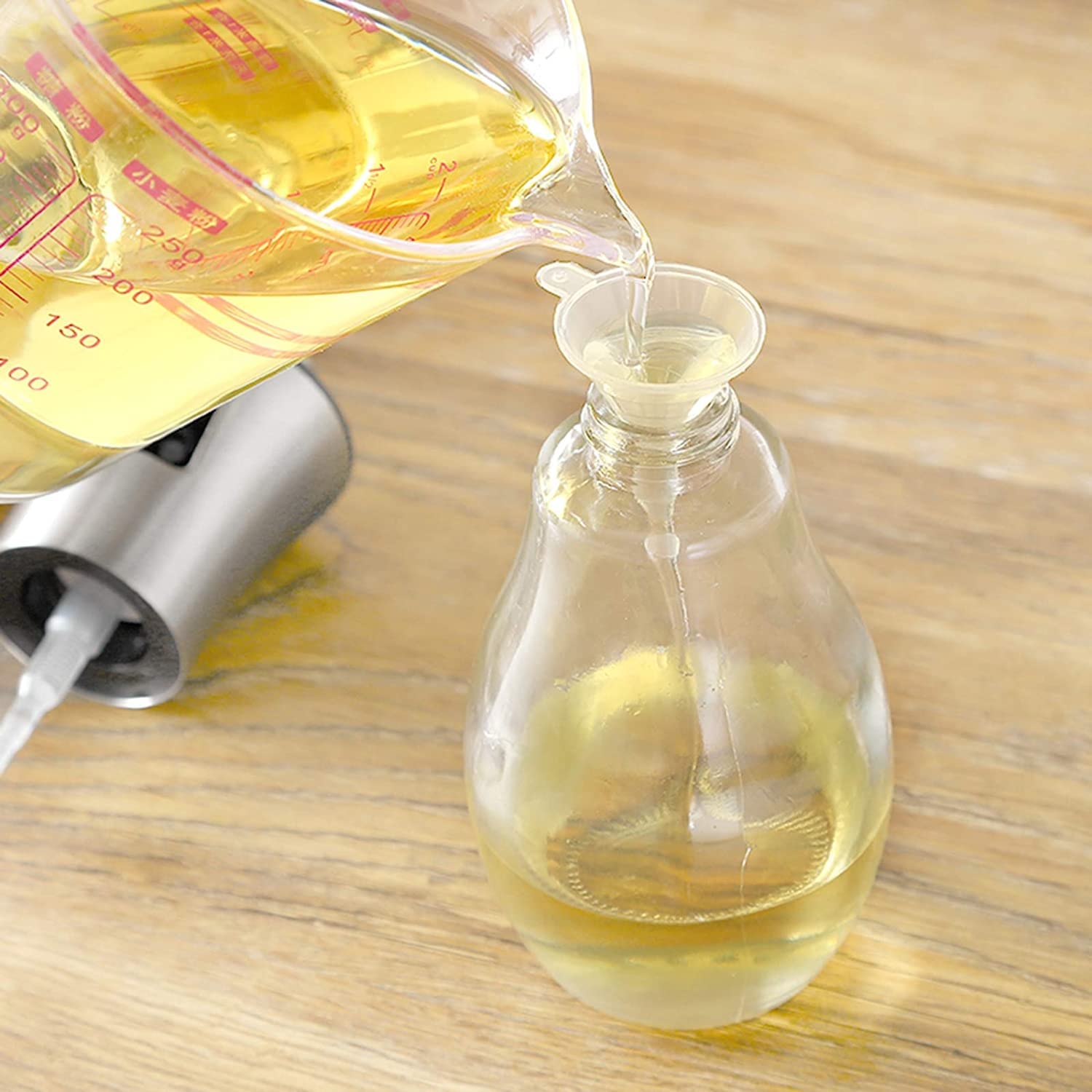 Spruzzatore di Olio d'oliva da 200 ml, spruzzatore di Olio d'oliva Portatile distributore di aceto, Bottiglia di Olio di Vetro per insalate grigliate per Cucinare e friggere.