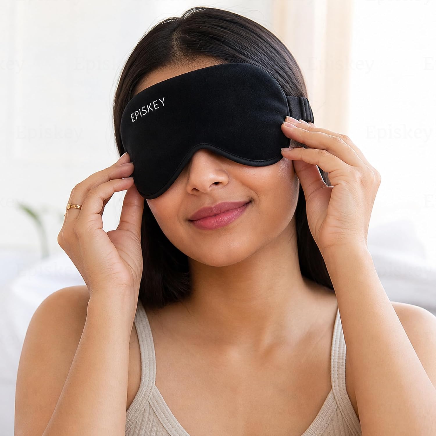 Episkey Premium Velvet Eye Sleep Mask Black - Image 1
