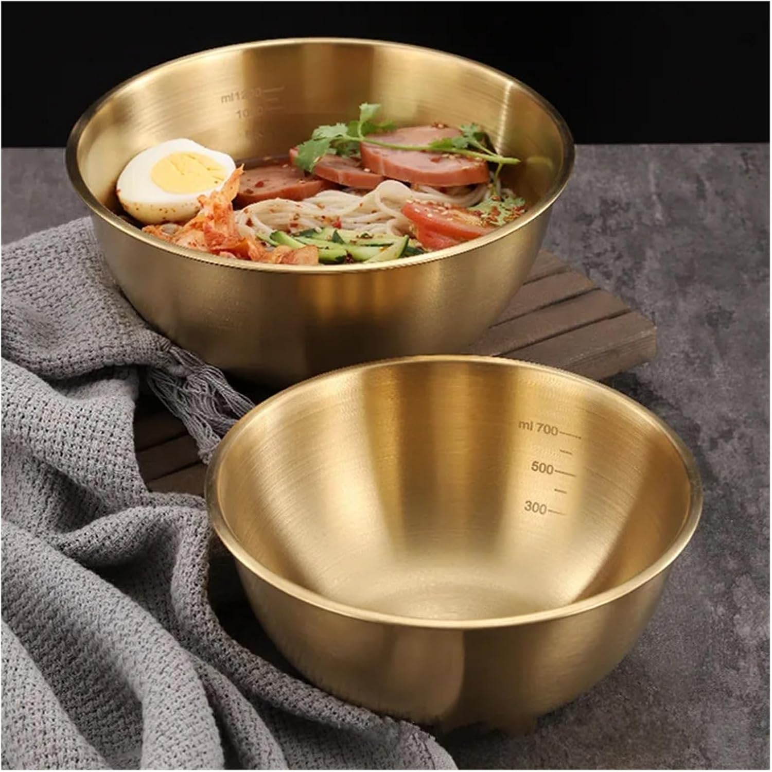 Stainless Steel Mixing Bowl Kitchen Stainless Steel Fruit Salad Bowls Large Capacity Soup Noodles Ramen Bowl Food Containers(25cm Silver)