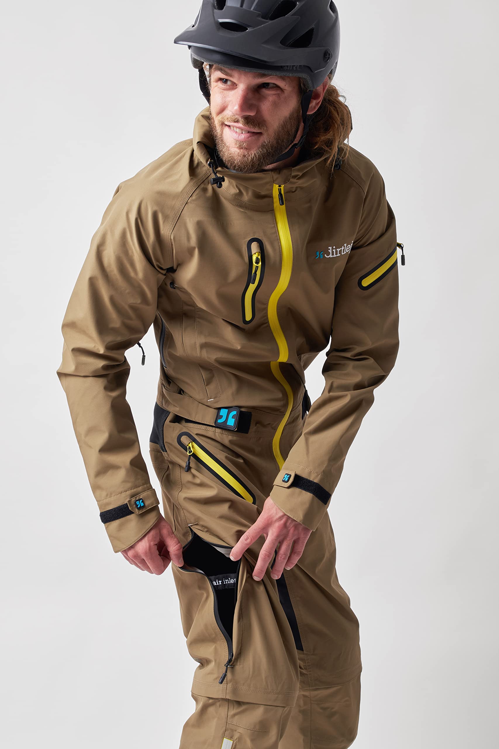dirtsuit core edition sand/yellow, Fahrradanzug, Matschoverall für Mountainbiker Herren, zip-off-Hose bis Knie