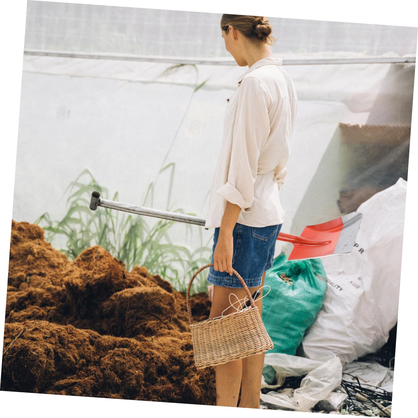 BESTonZON Gartenhandschaufel Karbonstahl Tragbare Gartenschaufel Robust und Leicht Widerstandsfähig gegen Verformung Bequemes Griffdesign für Gartenarbeit und Pflanzungen im Freien