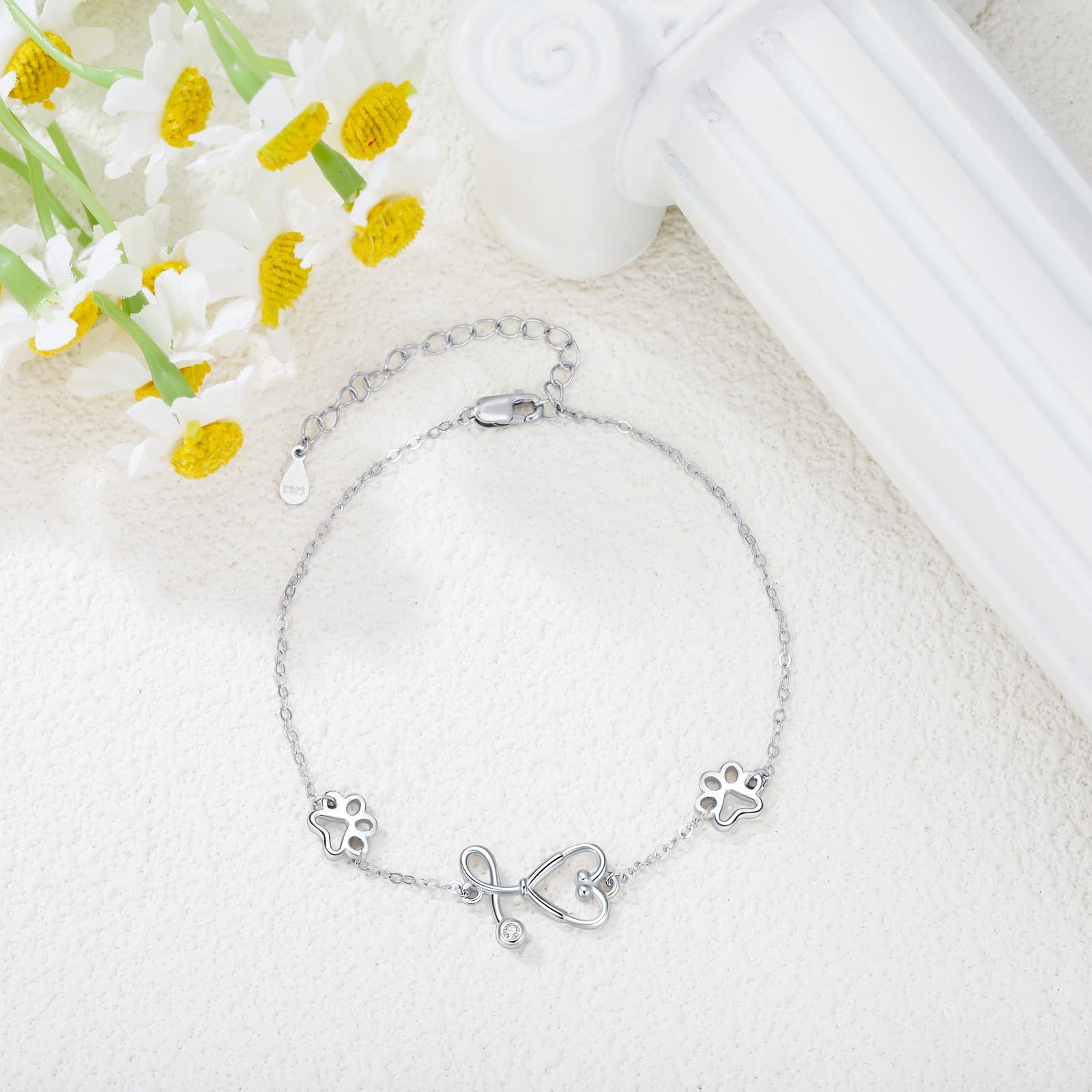 YFN Pulsera veterinaria de plata de ley 925 con dije veterinario, pulsera con diseño de huellas de huellas de estetoscopio, joyería veterinaria para mujeres y niñas, regalos para estudiantes