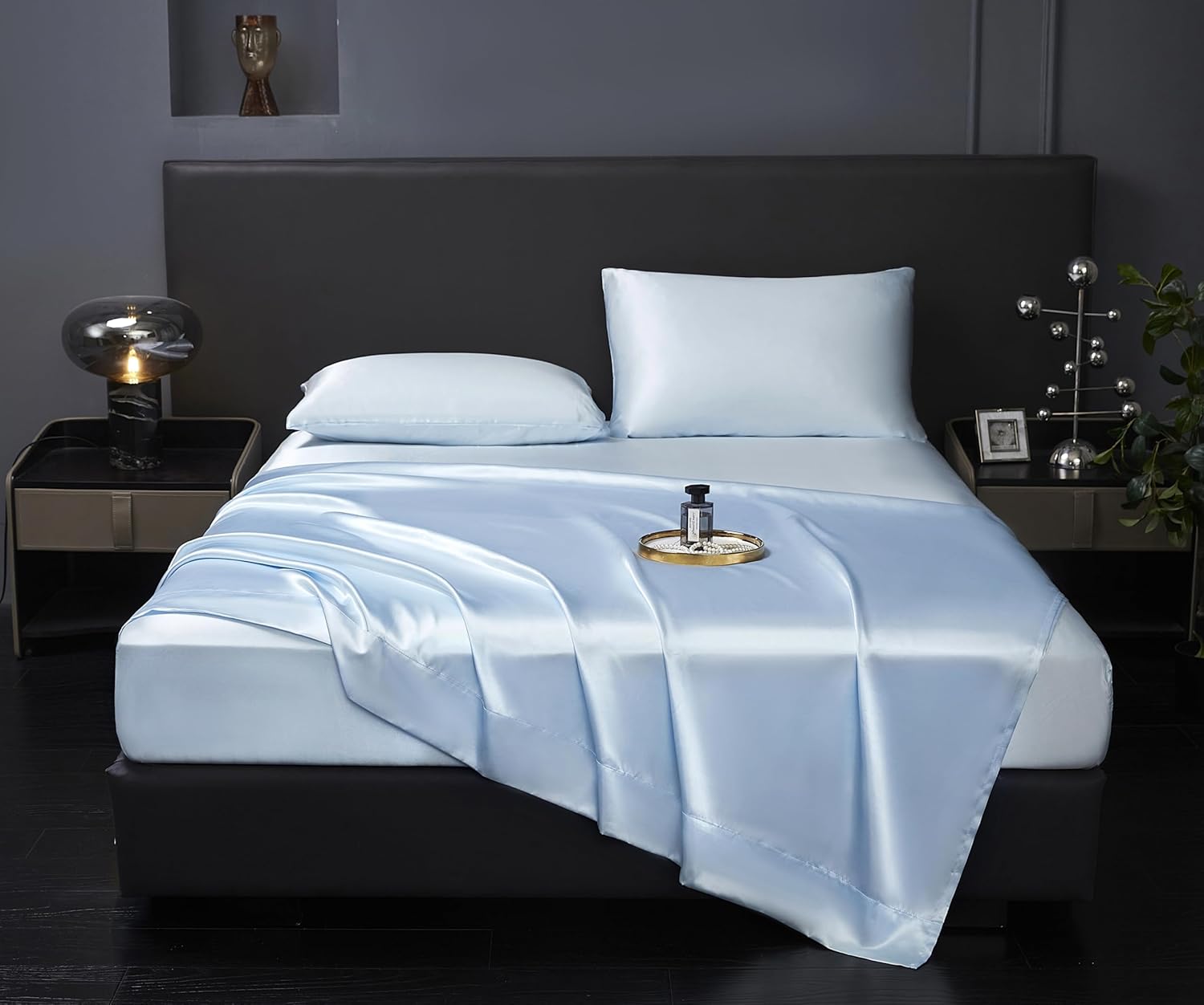 Revdomfly 4 Pcs King Size Luxury Silky Soft Baby Blue Satin Sheet Set,1 Premium Moisture Wicking Fitted Sheet Fits Up to 16 Inches Deep Pocket + 1 Flat Sheet + 2 Pillowcases（Baby Blue, King）