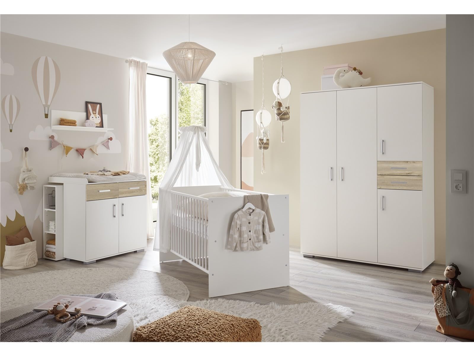 Kinderzimmer Set Sienna, 7-teilig mit Babybett 70x140cm, Wickelkommode, Kleiderschrank, Wandregal, aus Holzwerkstoff, Farbe Weiß Matt/Eiche Nelson
