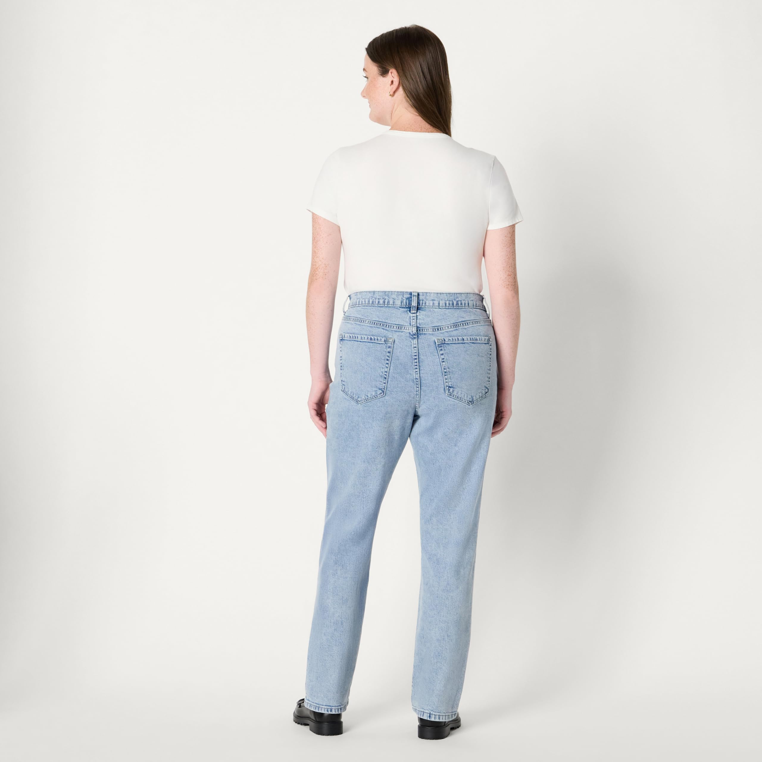 Amazon Essentials Jeans a Vita Media a Gamba Dritta Mediamente Elasticizzati Vestibilità Aderente Donna