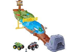 Hot Wheels Monster Trucks Stunt Tire Play Set: Wreckin' Raceway