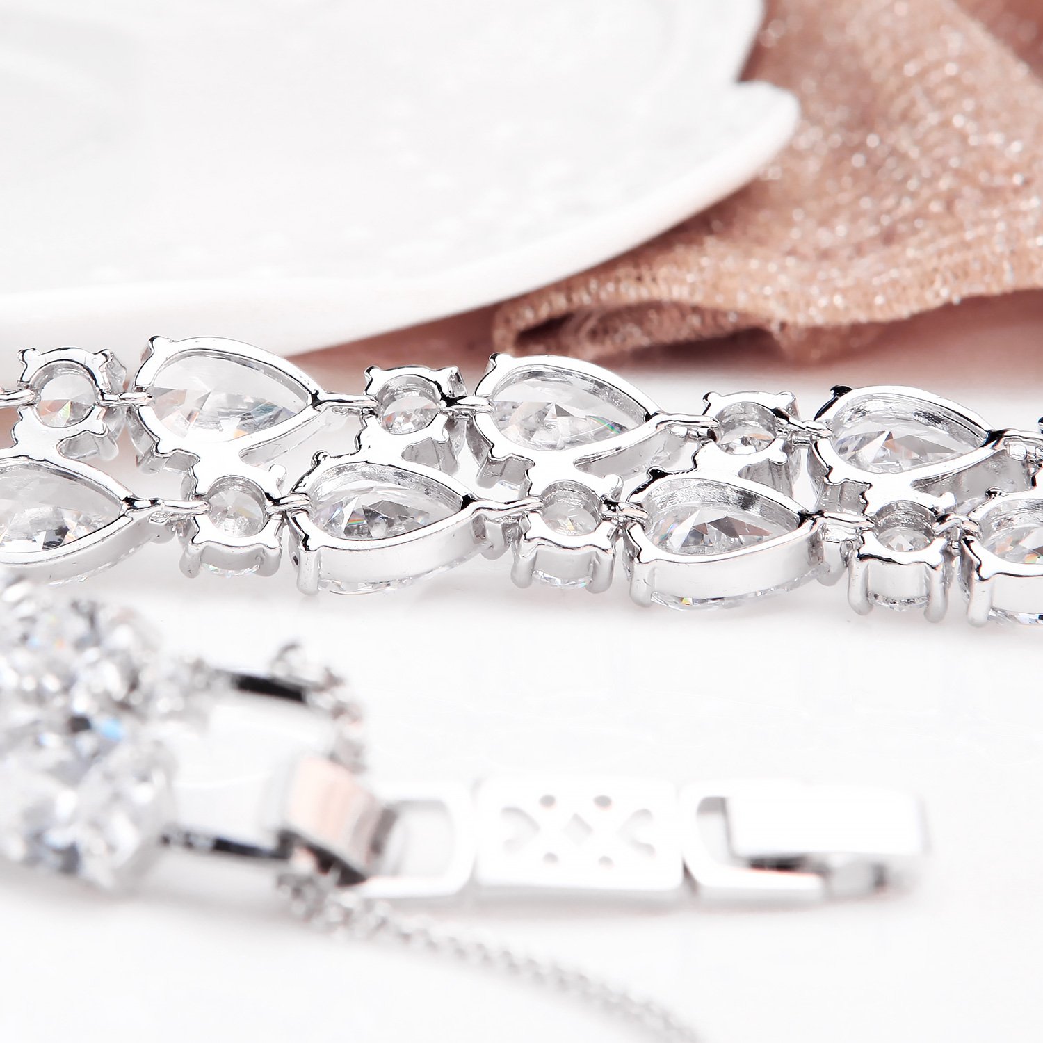 Pulsera de plata con circonitas en forma de lágrima, para mujeres