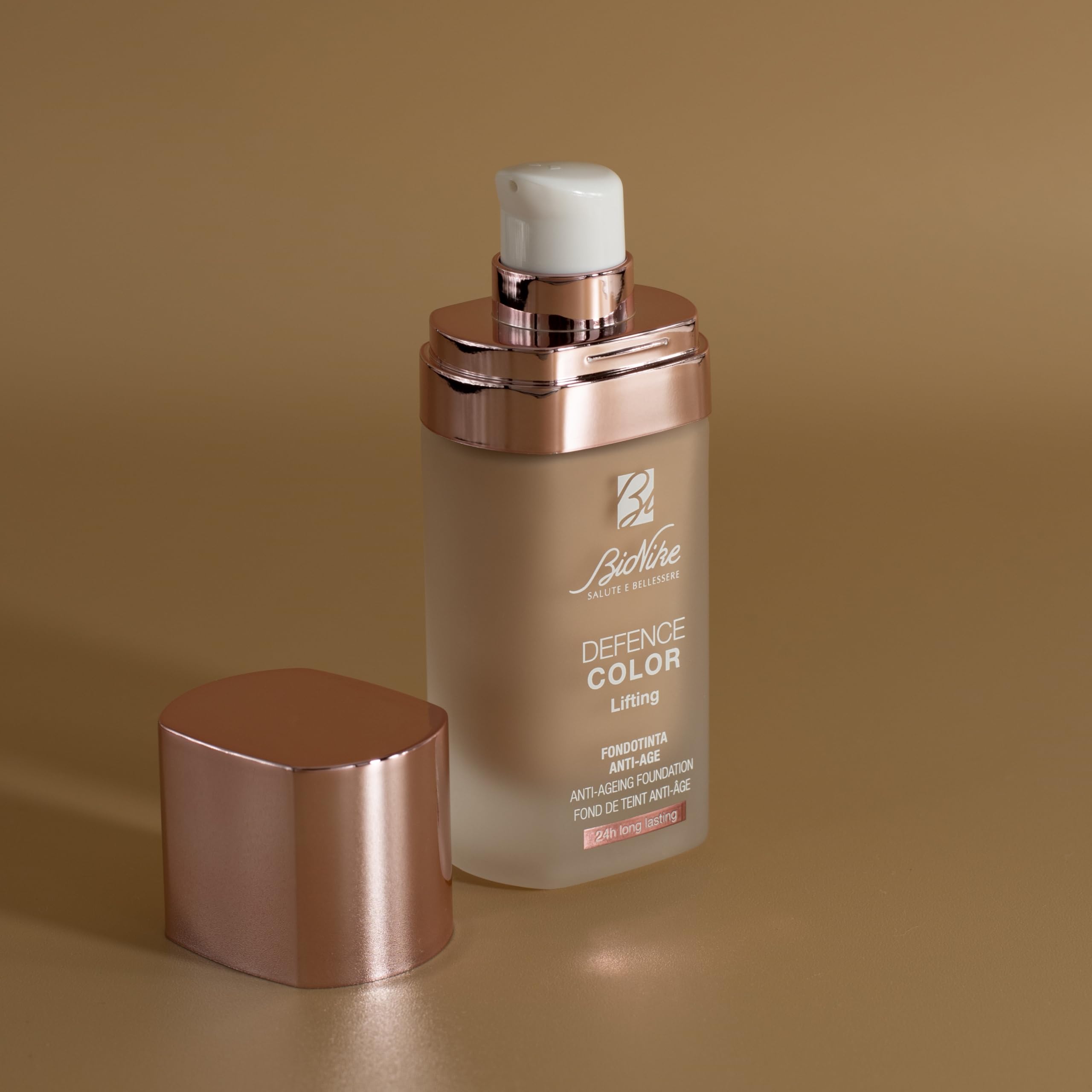 Bionike Defence Color - Fondotinta Lifting Anti-age SPF 15 per Pelli Normali e Mature, Effetto Antiossidante e Levigante Fino a 24 Ore, Attenua le Rughe e Protegge dallo Stress Cutaneo, 30 ml