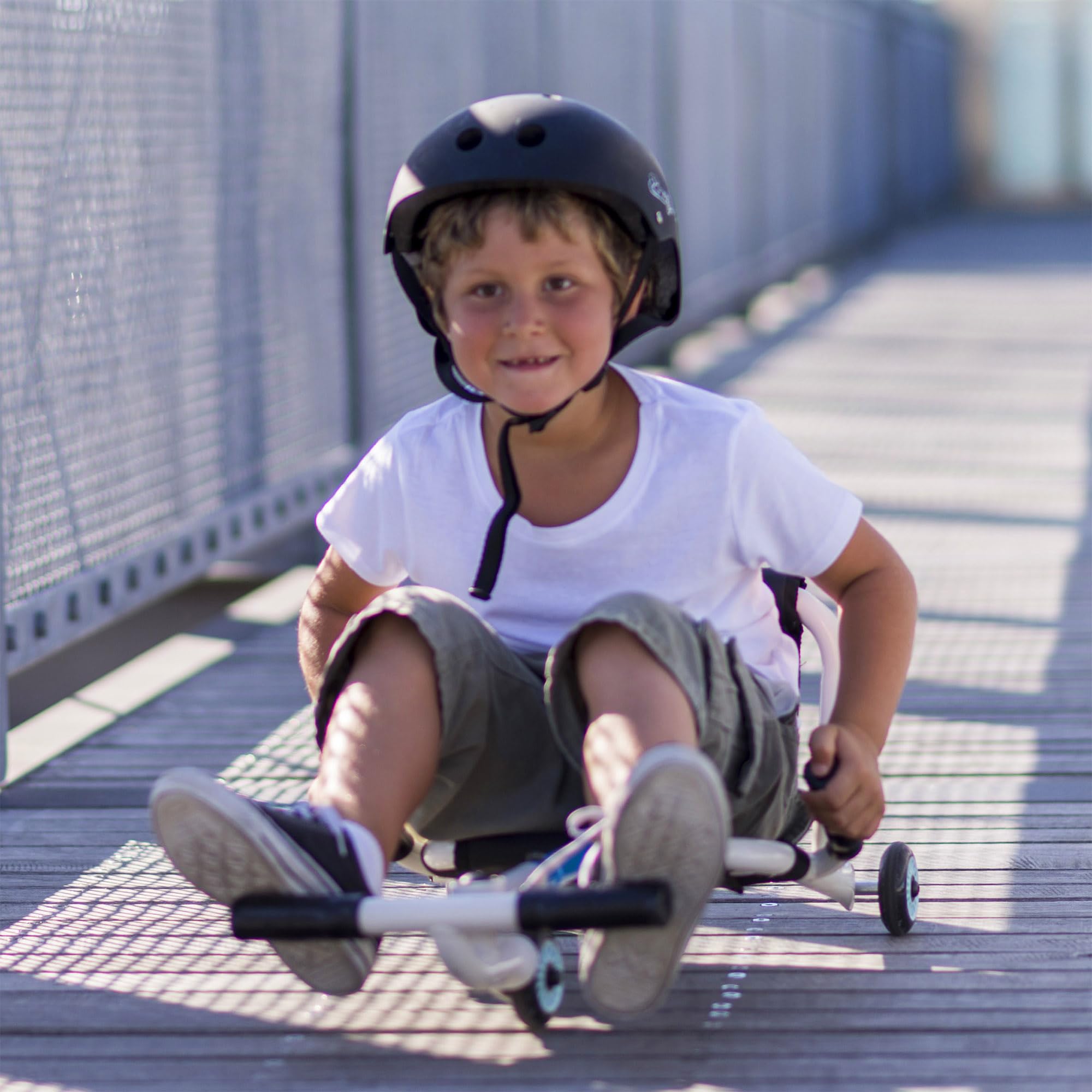 EzyRoller Mini Dreirad Kinderfahrzeug für Kleinkinder 2-5 Jahre Mädchen oder Jungen Trike Dreiradscooter Bewegungsspielzeug (rot)