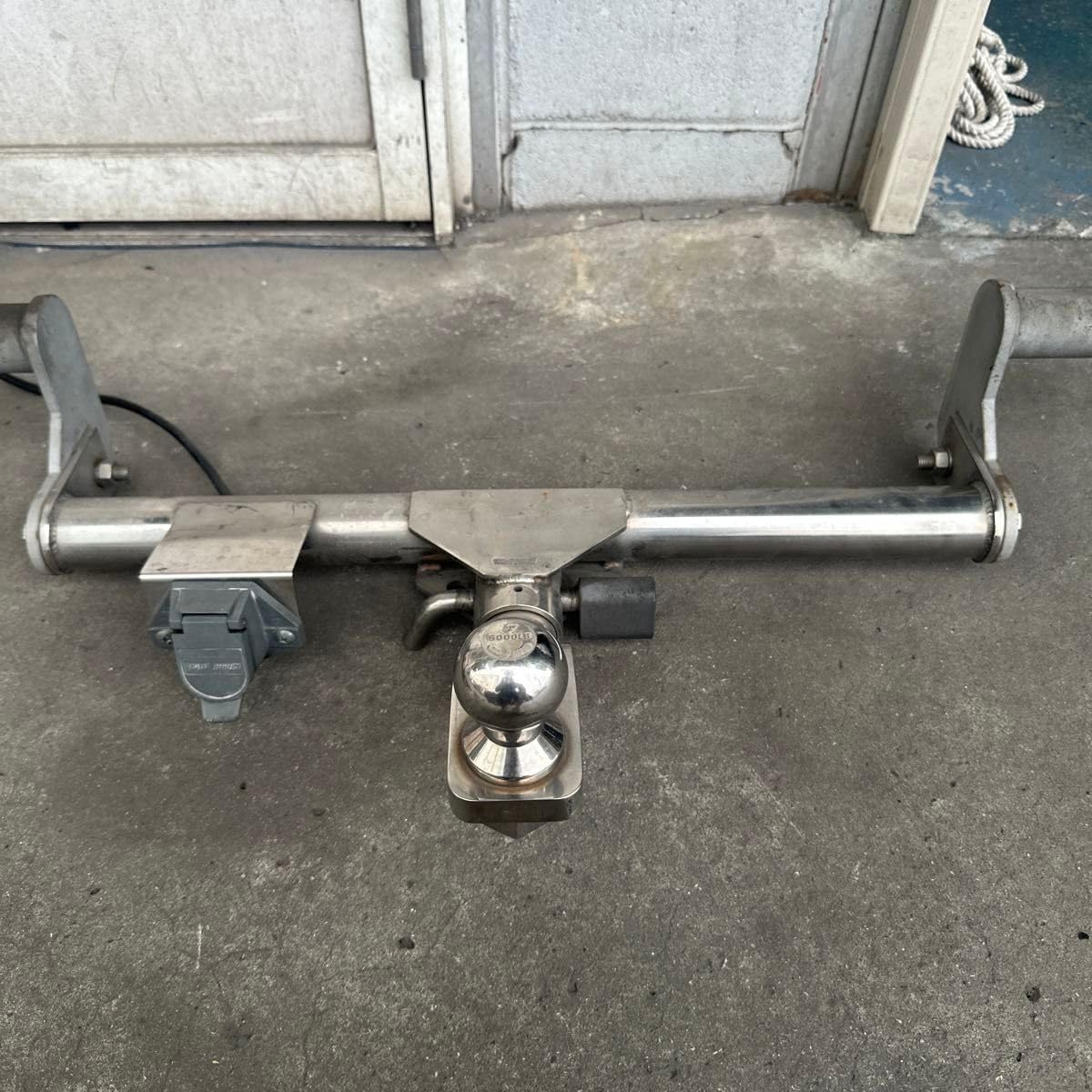 20アルファード ステンレスヒッチメンバー タイトジャパン