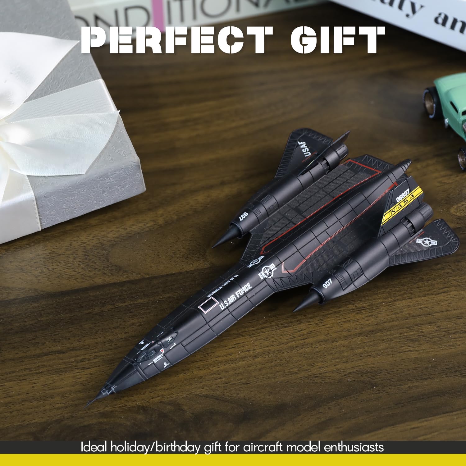 Amazon.co.jp: SEBUNAS 1/144スケール SR-71 ブラックバード航空機