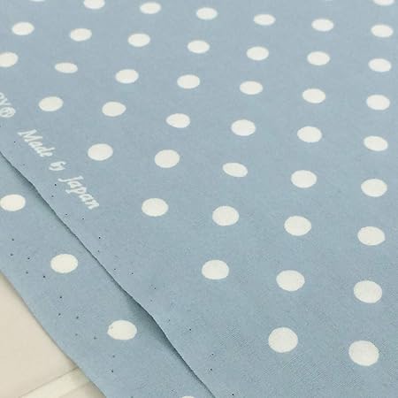 Amazon 生地 水玉 ドット柄 水色 ドット柄は約７ミリで少し薄手の布です 布地 手芸 1ｍ単位 布 生地 通販
