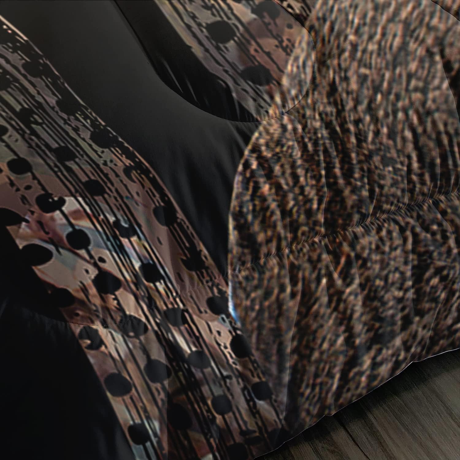 HOSIMA Deer Hunting Camo Comforter,Hunter Bedding Set American Flag Comforter Full Size for Room Decor,Deer Comforter Set for Boys Teens Girls,Full Comforter Set with 2 Pillowcase. - Image 6