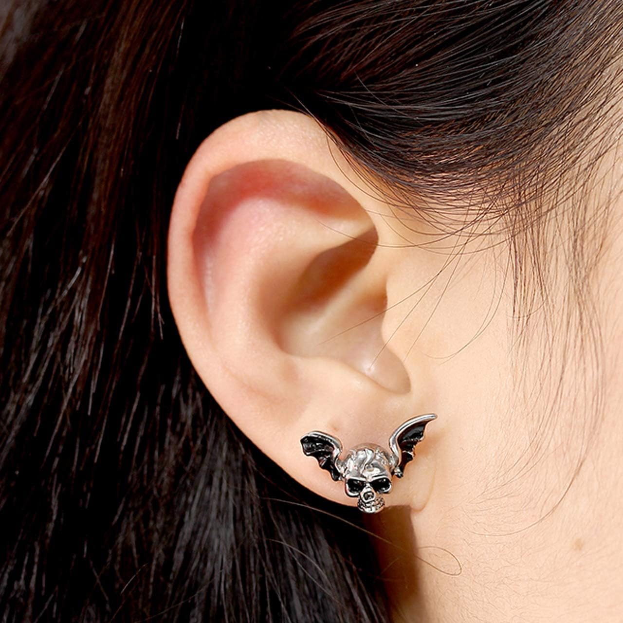 4PCS Skull Ghost Head Skeleton Claw Bat Earring Flat Back Screw On Cool Ear Lobe Studs Cartilage Helix Piercing Set Women Men 16G Post - Image 5