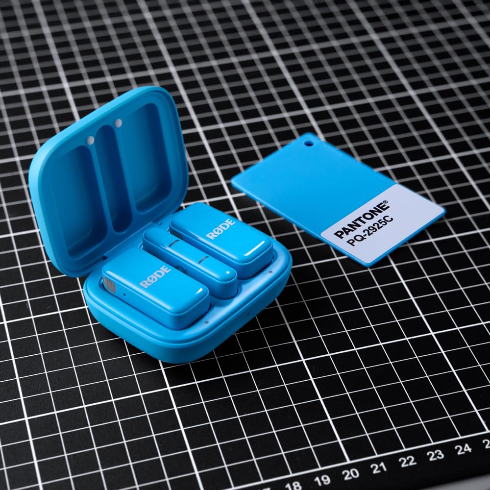 RØDE Wireless Micro - Microfono wireless compatto, due microfoni con custodia di ricarica per la creazione di contenuti su smartphone - USB-C, Blu