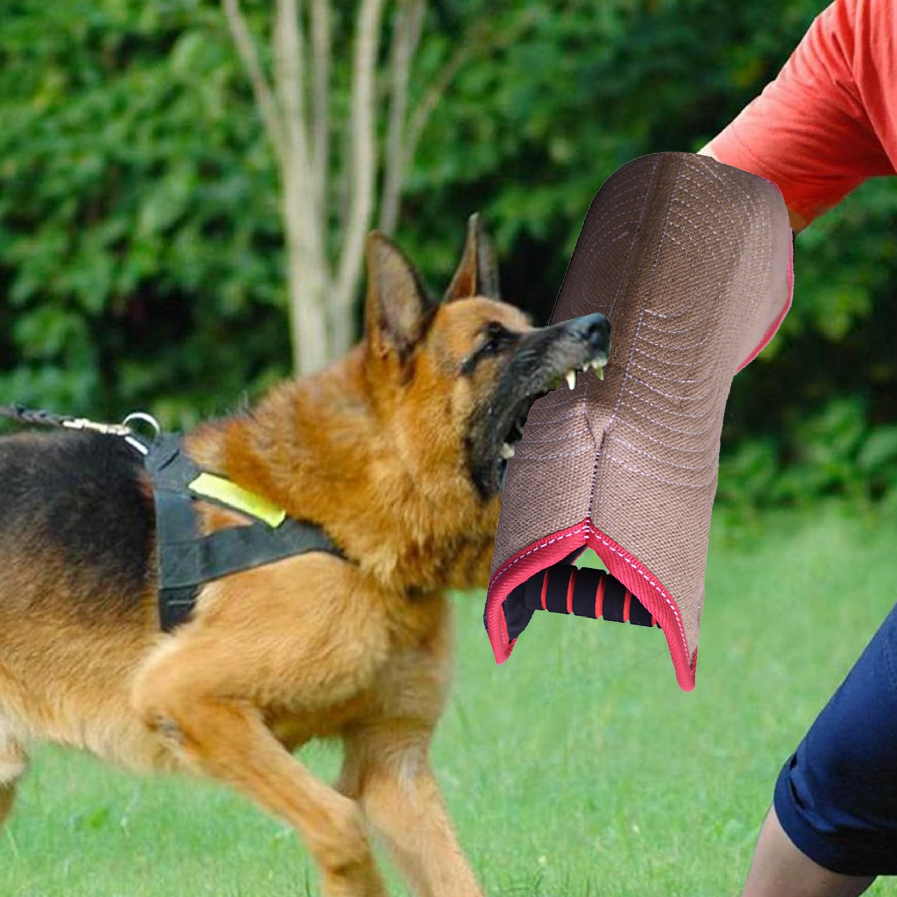 Manga de mordida de perro 13x8x5.5in manga de mordida de mordida de lino resistente a la manga de entrenamiento para perros con 2 mango auxiliar de entrenamiento interactivo de entrenamiento de morde