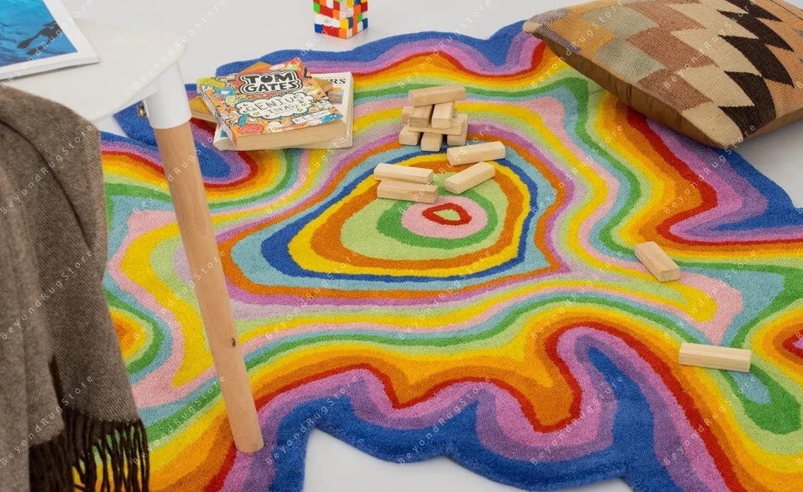 Irregular Shaped Illusion Pattern Hand-Tufted 100% Wool Handmade Area Rug (Color Multi, 4x4 Feet)