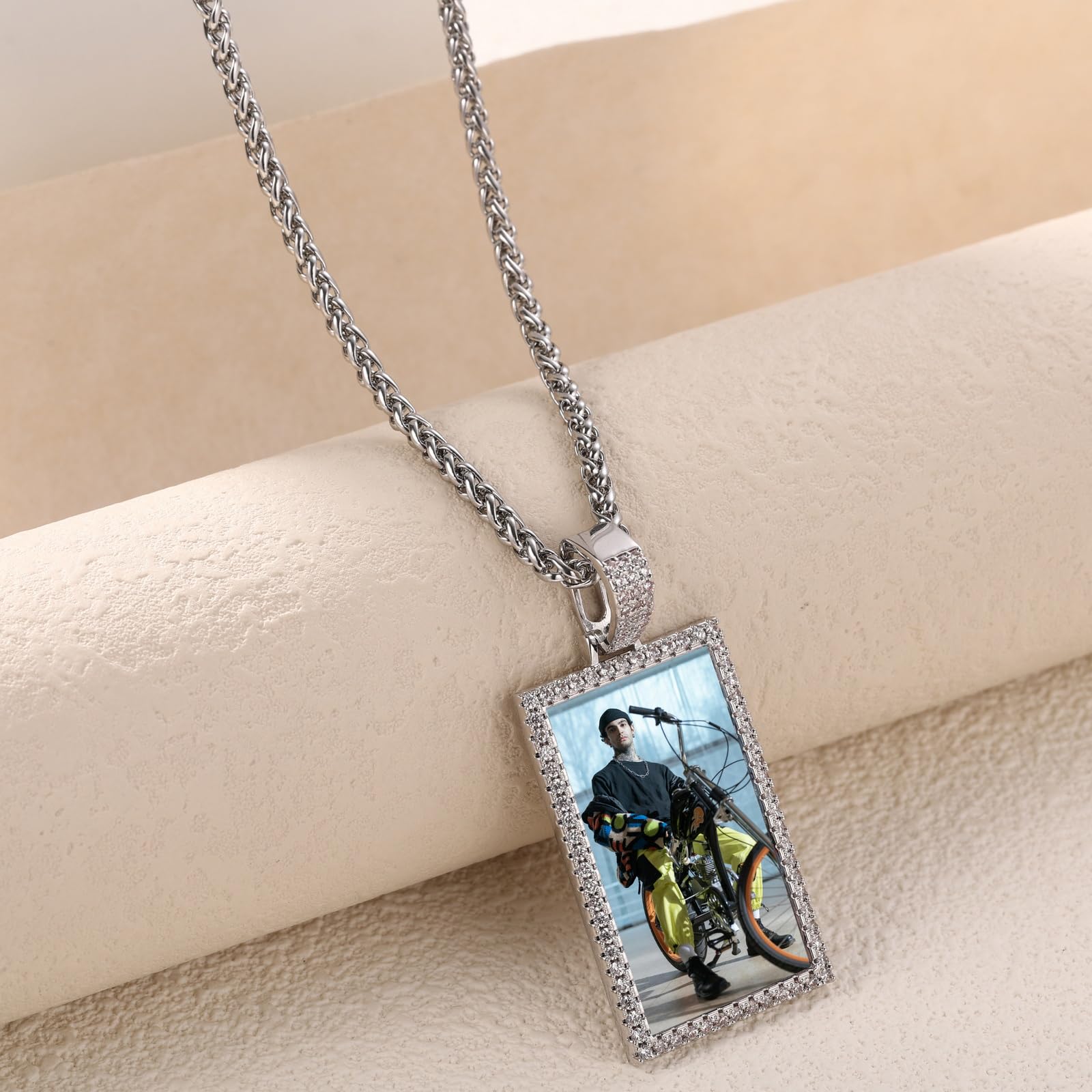 INBLUE Personalizzato Hip Hop Gioielli Memoria Foto Collana Pendente Inciso Testo per Uomo Donna Rame Angelo Ala Rotonda Cuore Zirconi Pendente Medaglia Corda Catena Regali Personalizzati