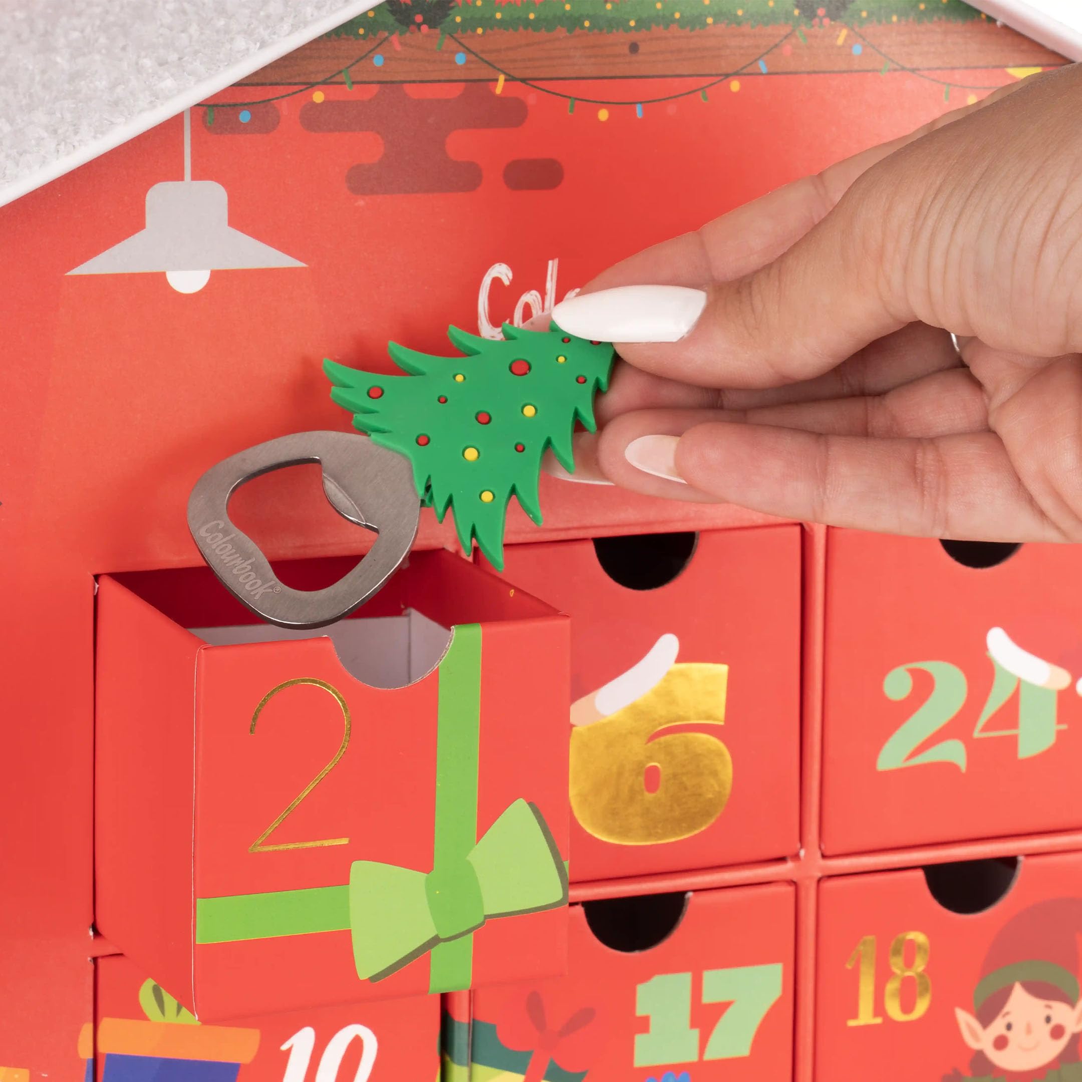 Colourbook - Calendario de Adviento 2025, Edición Fábrica de Elfos, 24 sorpresas exclusivas y útiles, caja rígida de colección con cajones, idea de regalo creativo para Navidad
