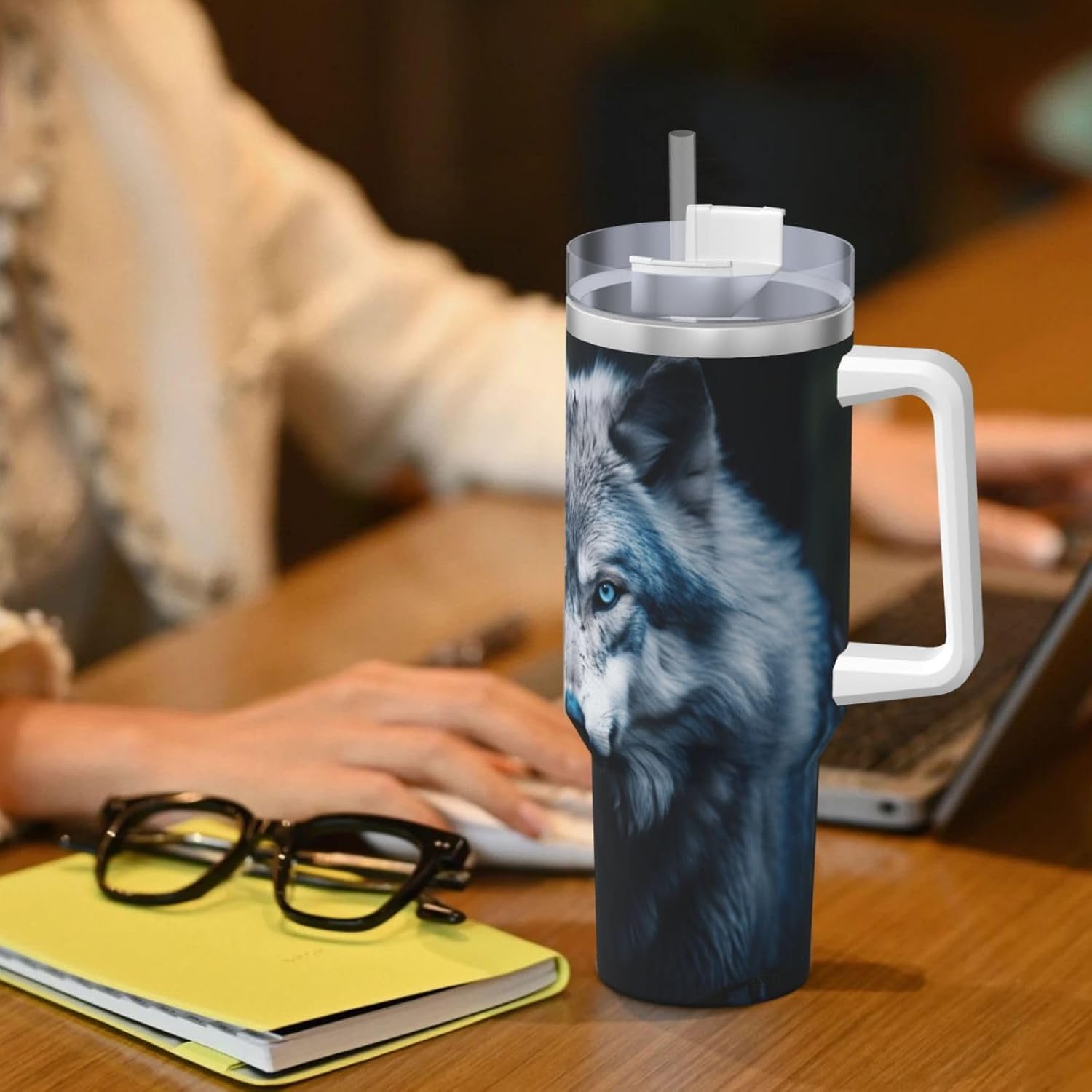40 OZ Blue Eyes Wolf1 Print Ice Bully Cup with Handle Straw Lid Straw,Stainless Steel Tumbler Coffee Cup