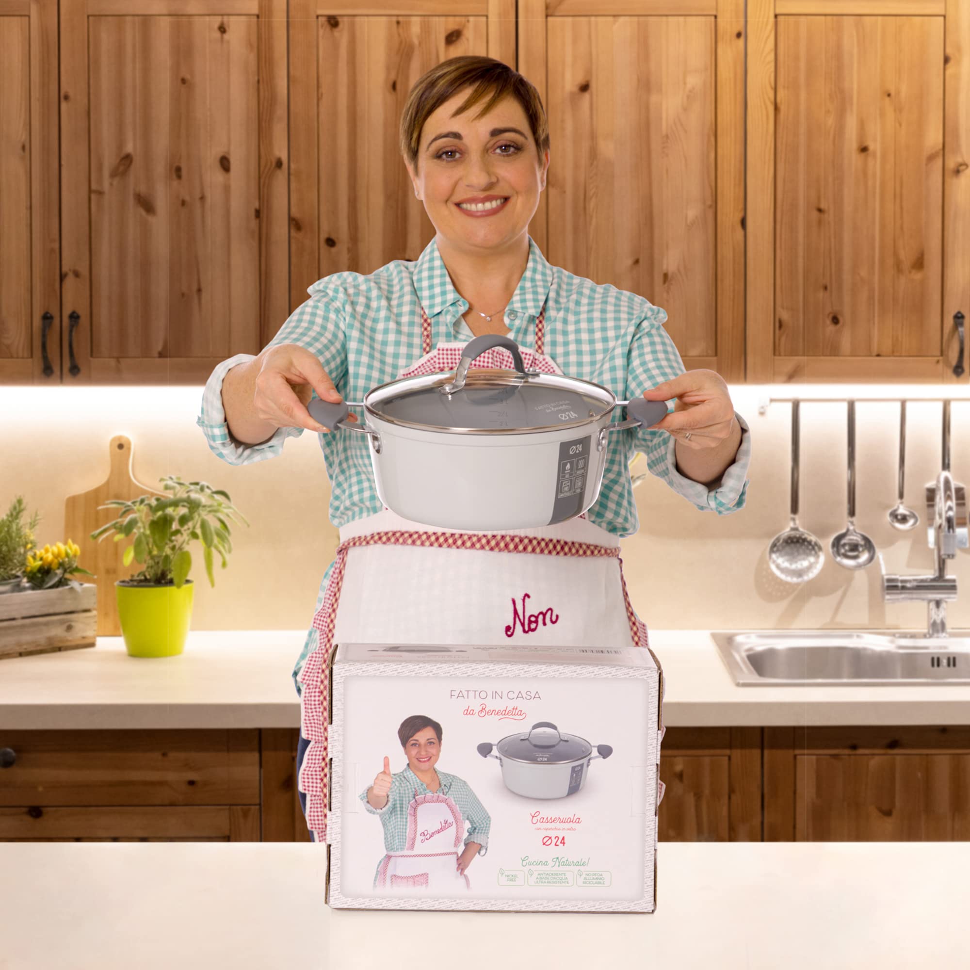 Fatto in Casa da Benedetta Casseruola Antiaderente (Ø 24 cm) in Alluminio 100% riciclabile con Coperchio in Vetro – Adatta anche per Induzione, Non contiene Metalli pesanti (Colore Grigio)