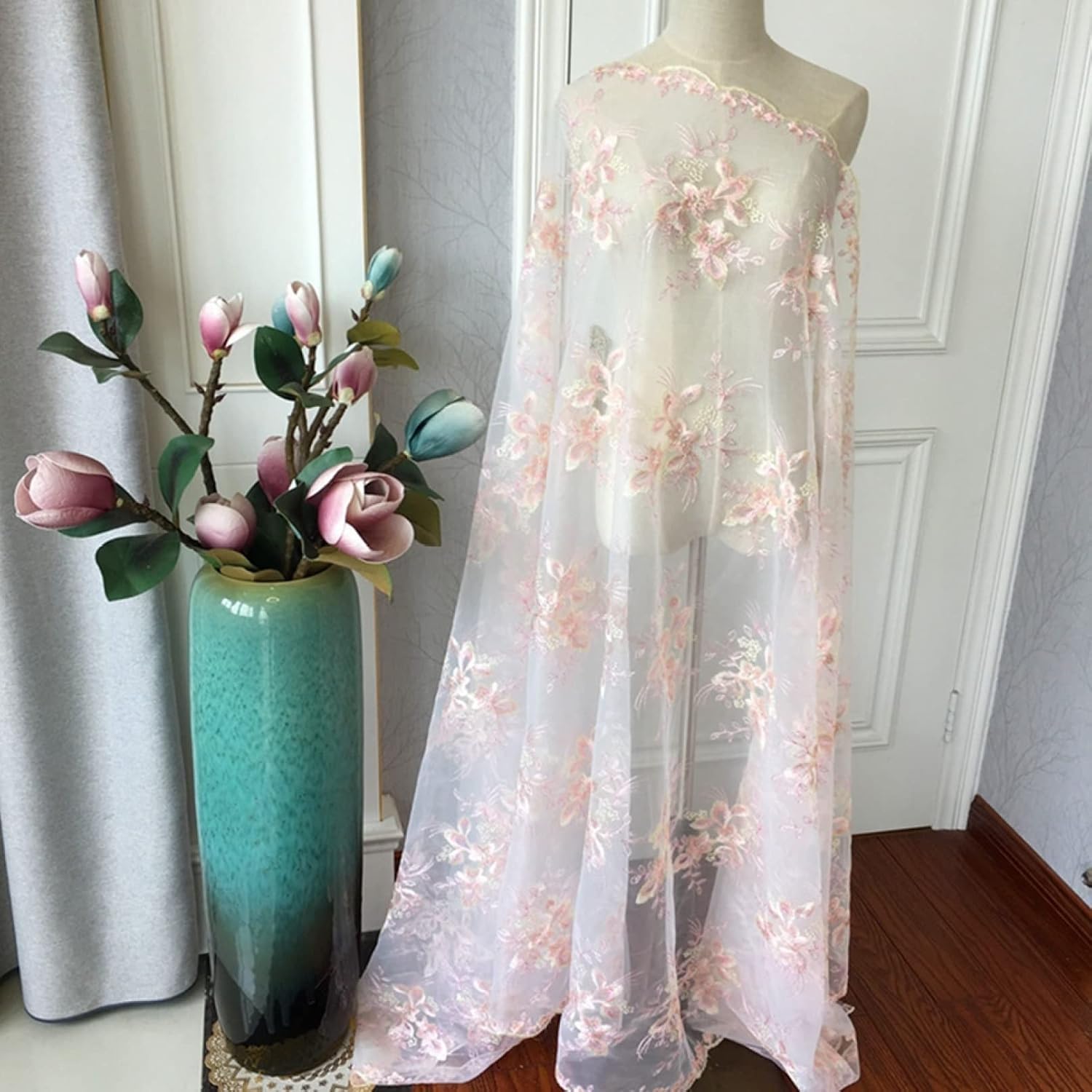 Tessuto di pizzo organza ricamato floreale in poliestere