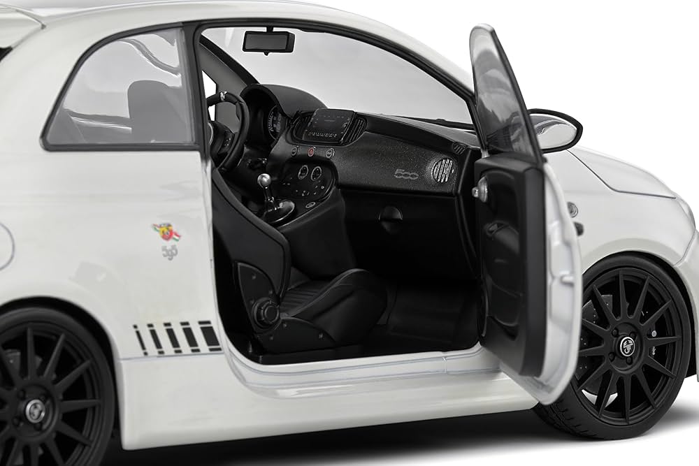 SOLIDO FIAT ABARTH 500 ホワイト　 1/18 Solido 1:18 Fiat F595 Abarth White 2022 : Amazon.it: Giochi