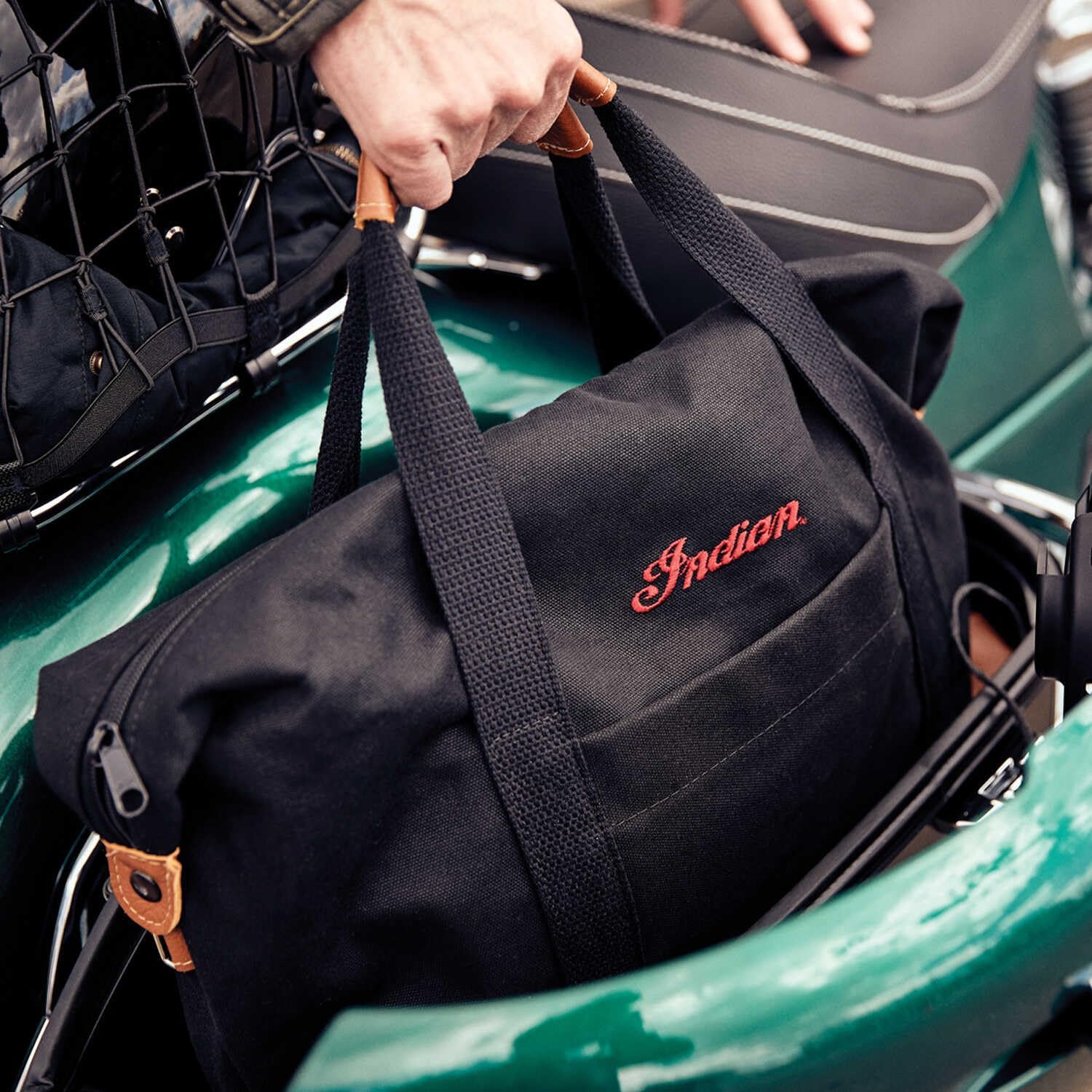 Indian Motorcycle Deluxe Saddlebag Travel Bags in Black, Pair, Leather Handles, Full Zippered Closure, Specific for Challenger, Chieftain, Indian Pursuit Elite, Roadmaster, and More, OEM 2885131