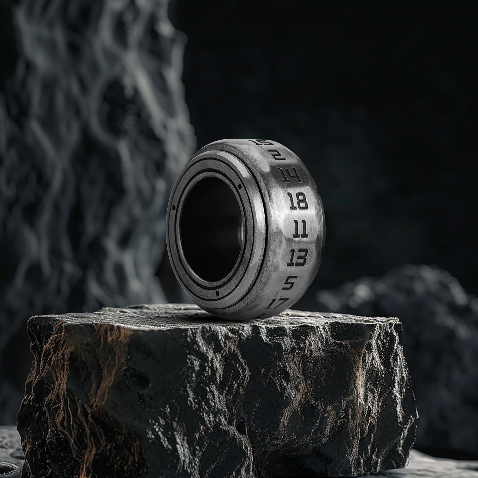 Unique D20 - Anello con dadi rotanti in lega di zinco, accessorio da gioco con dadi rotanti D20, regalo geek per giocatori da tavolo (argento)