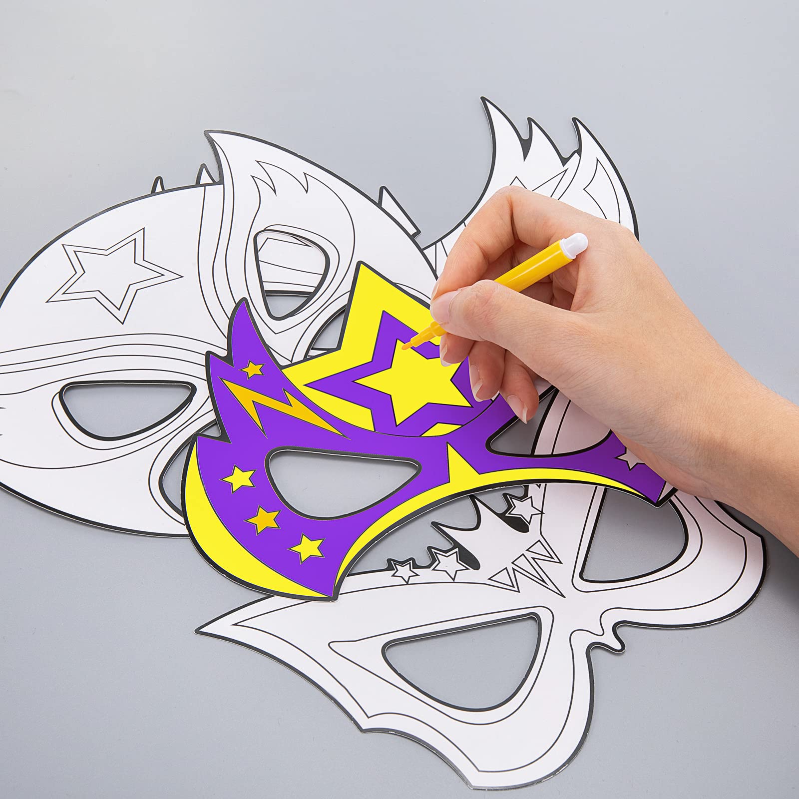 Hifot 9 szt. DIY maski superbohaterów na imprezę dla dzieci: biała kartka papier artystyczny z elastyczną linką do cosplay, przebieranki, artykuły na przyjęcie urodzinowe