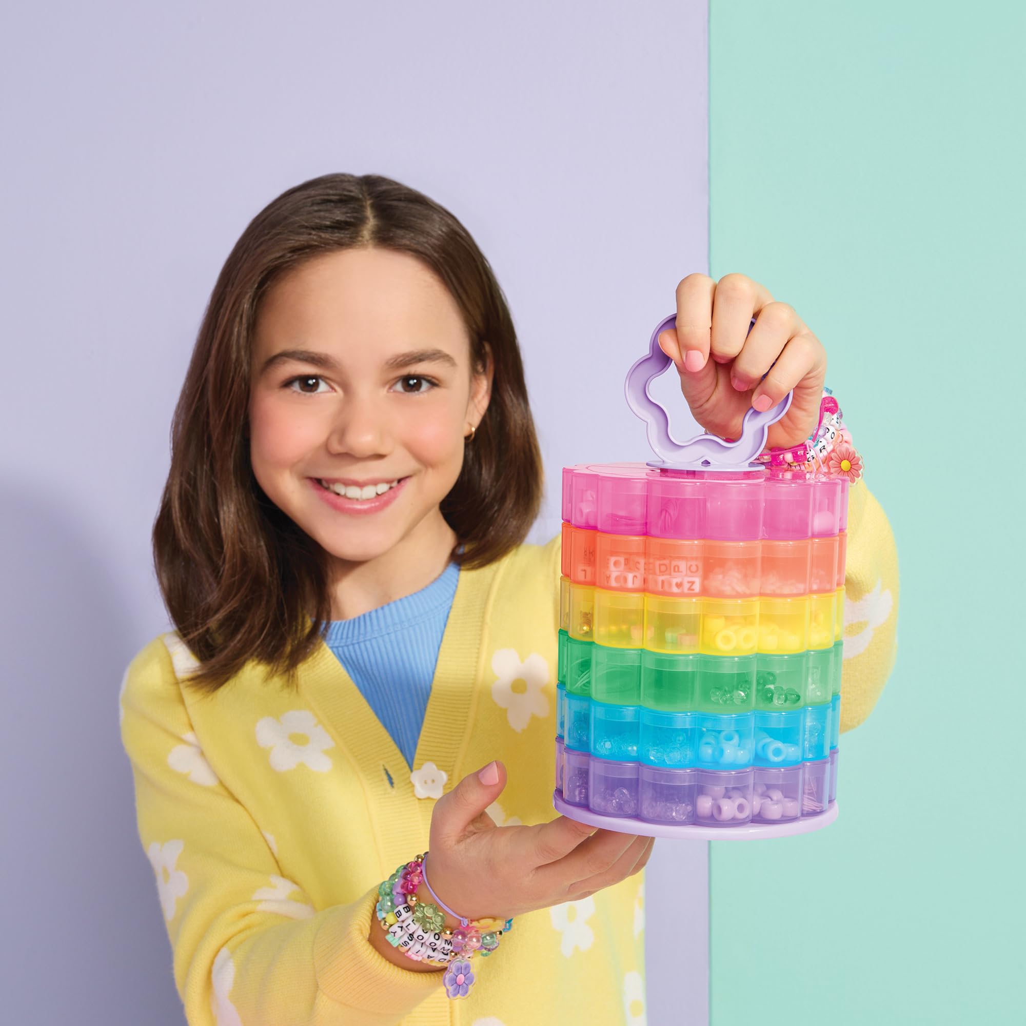 Make It Real: Tour de fleurs de rangement pour perles – DIY 20 bracelets, rangement coloré à 7 niveaux, 628 perles, design-create-wear, trie-stack-stow, enfants 8+