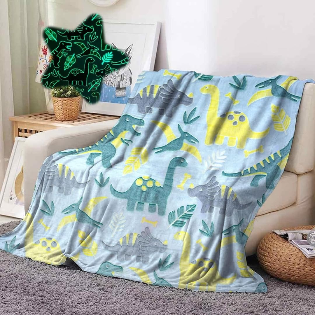 Famyo® Dinosaur Glow in The Dark Blanket for Kids 0-15 Years |200x152 Cm| Soft Flannel Fleece Throw, Cozy & Warm All-Season Radium Blanket, Ideal Gift for Boys & Girls (Green, Queen Size)