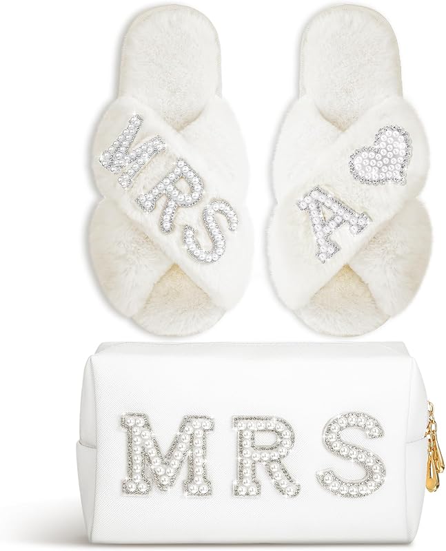 Xtinmee Conjunto para noiva com chinelos brancos e necessaire de maquiagem MRS, 2 unidades