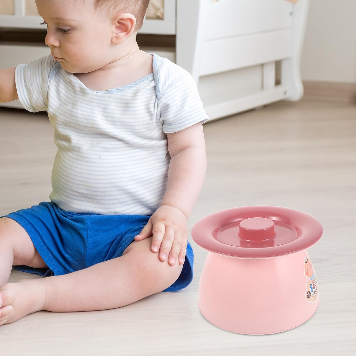 TOYANDONA Portable Potty Bucket with Lid and Handle, Pink Plastic Urinal Pot for Potty Training, Emergency Camping Toilet for Travel, Indoor Bedside Urinal and Elderly