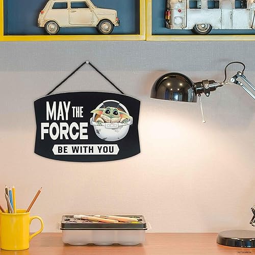 Miniatura 5 de Disney Star Wars May the Force Be With You Baby Grogu - Decoración colgante de madera para pared, divertido letrero de Yoda para decoración del hogar