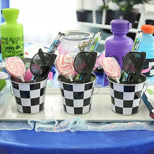 Miniatura 2 de Fun Express Mini cubos a cuadros en blanco y negro, perfectos para fiestas temáticas de autos de carreras, decoraciones y juegos, ideal para