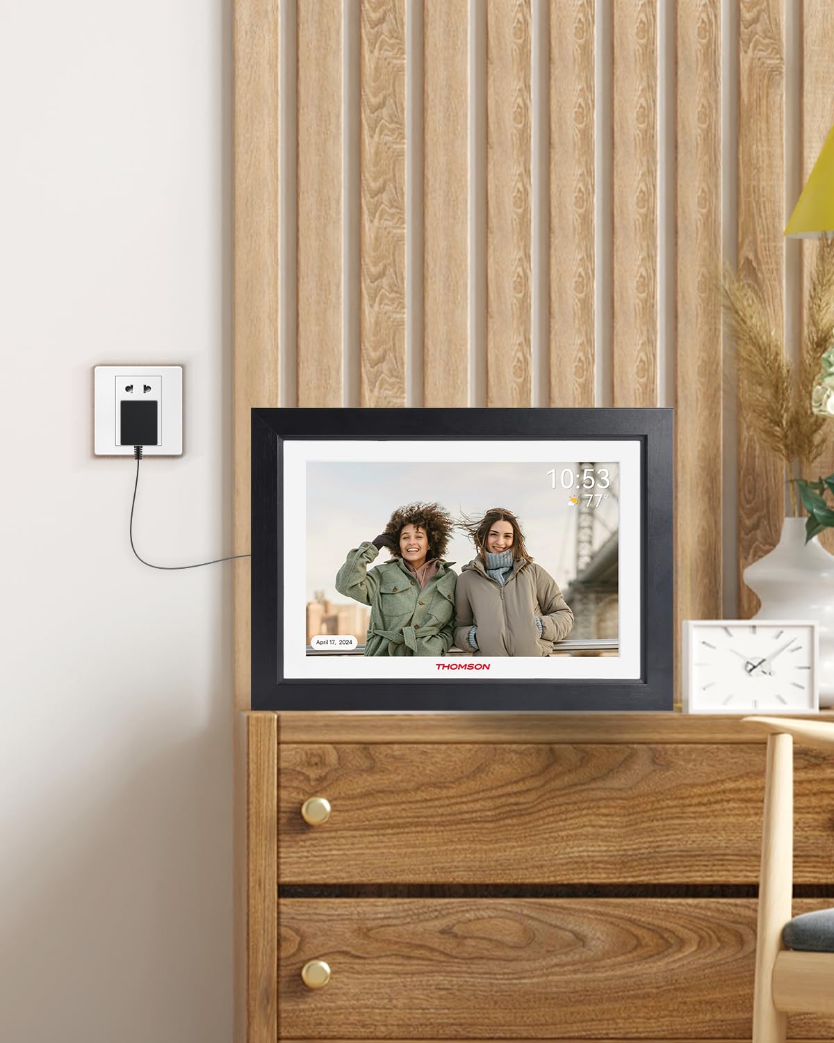 THOMSON Cadre Photo numérique 10,1 Pouces: Cadre Photo numérique WiFi, Cadres Photo numérique 1280 x 800 HD Écran Tactile IPS, Partage d'images Musique Videos du, Autorotation, Mémoire 32 Go