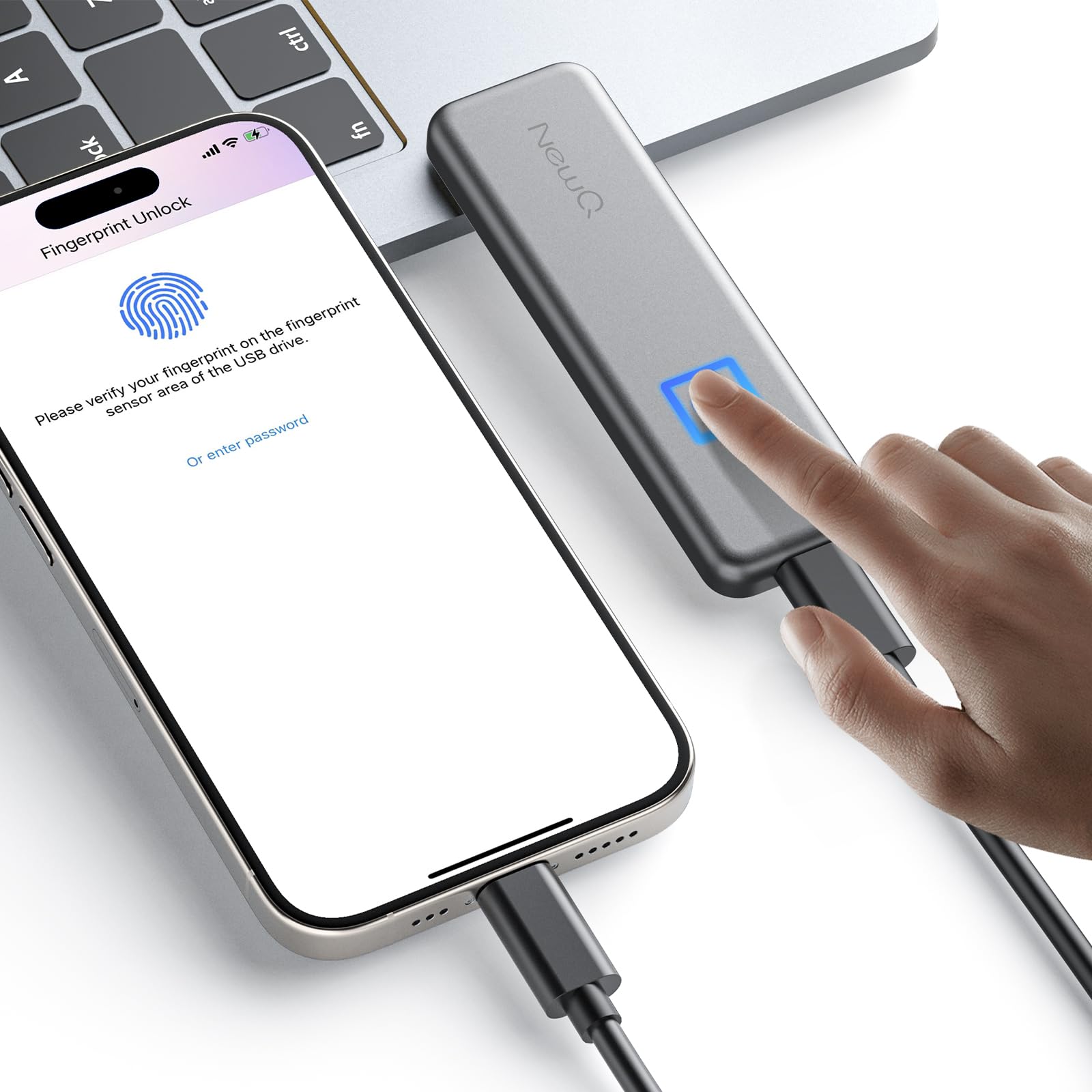 NEWQ 512 GB Externe SSD mit Fingerabdruck – Sichere Backups & Verschlüsselung per App für USB-C iPhone 17/16/15, Android, iPad, Mac/Windows (Nicht kompatibel mit iPhone/iPad mit Lightning-Anschluss)
