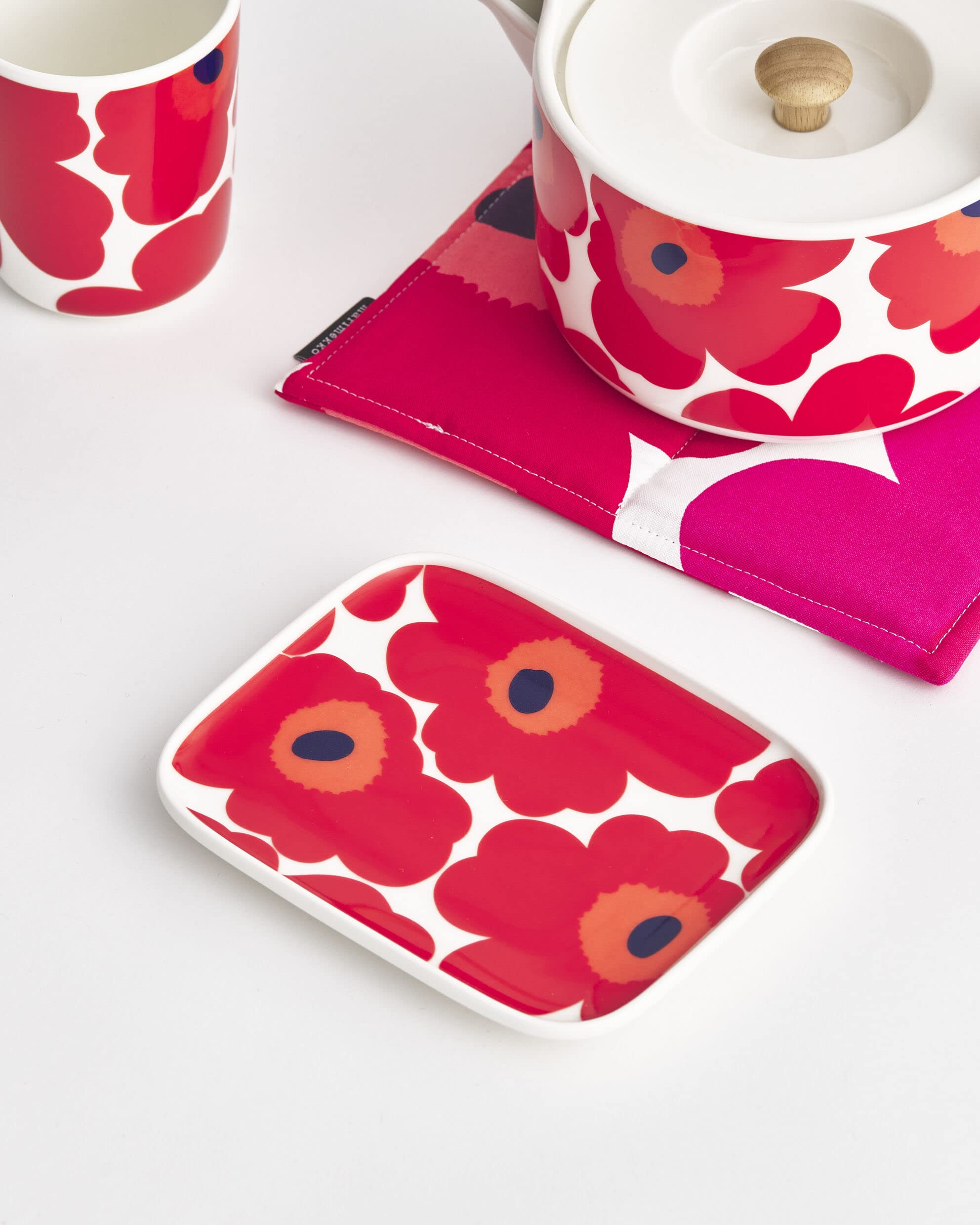 Amazon.com: MARIMEKKO Unikko Oiva Stoneware Rectangular Plate
