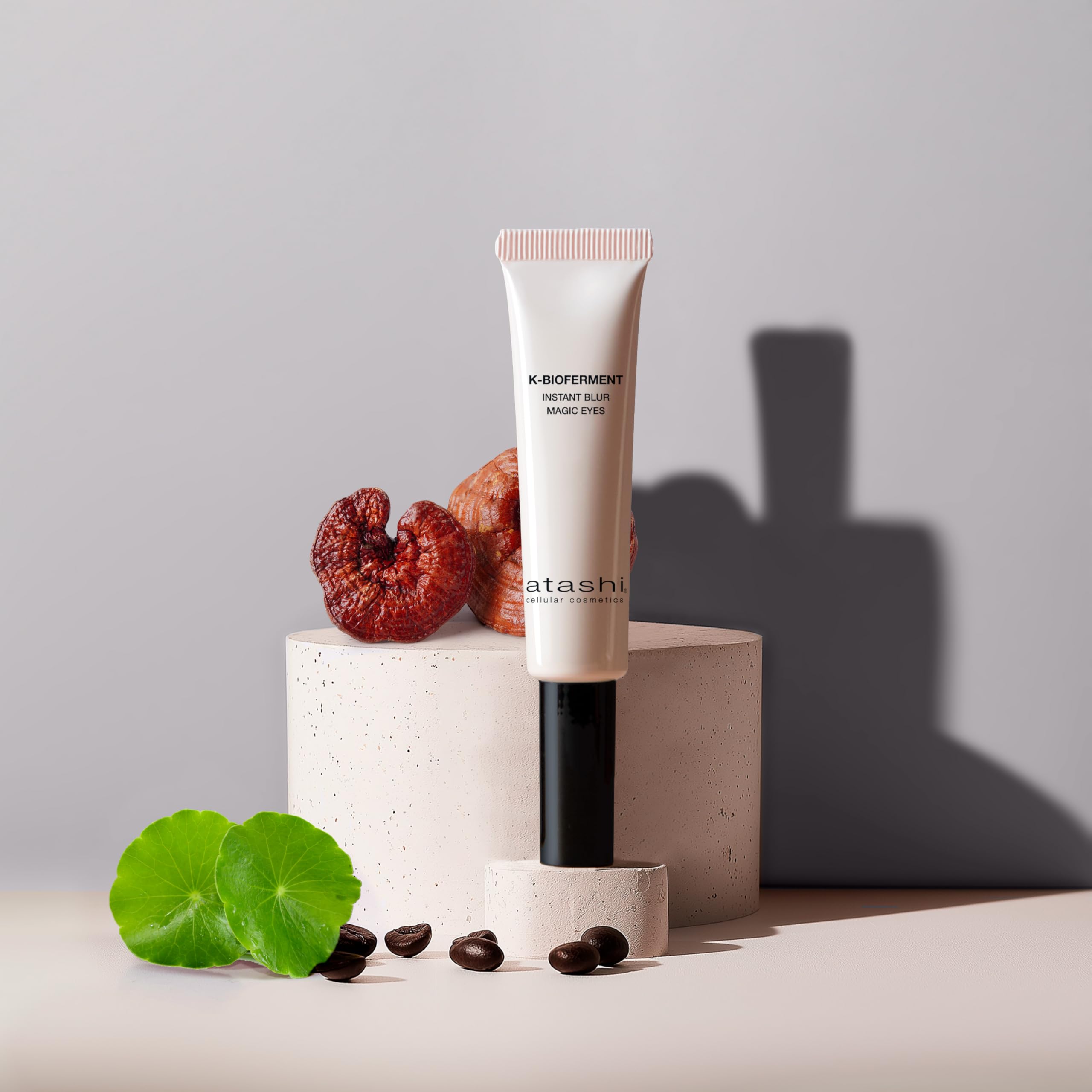 Atashi K-Bioferment Instant Blur | Contorno de Ojos Uplifting Magic Eyes | Reduce Bolsas, Ojeras, Tensa y Levanta el Párpado Superior | Con Pigmentos Iluminadores | 15ml