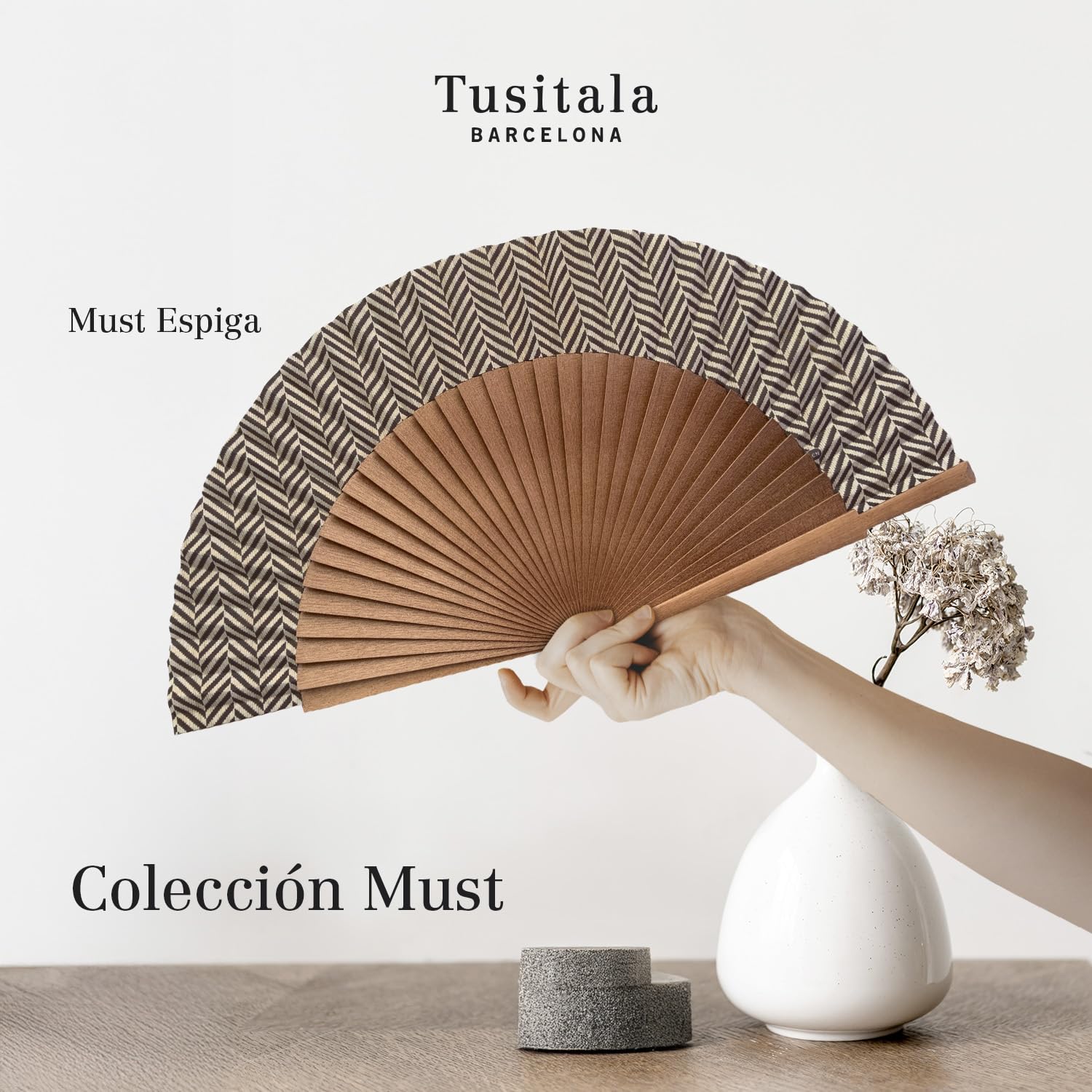 Ventaglio spagnolo Calado Espiga - Legno e cotone - 23 cm - Custodia in yute natural - Accessorio moda - Fatto a mano in Spagna - Eventi e regali - Collezione Must