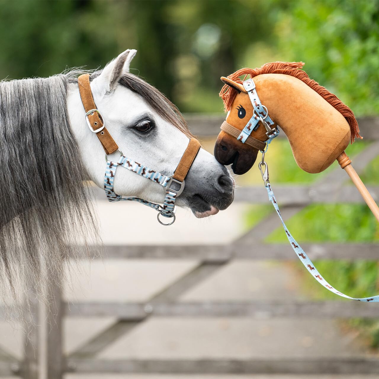 QHP Steckenpferd Hobby Horse (Chestnut)