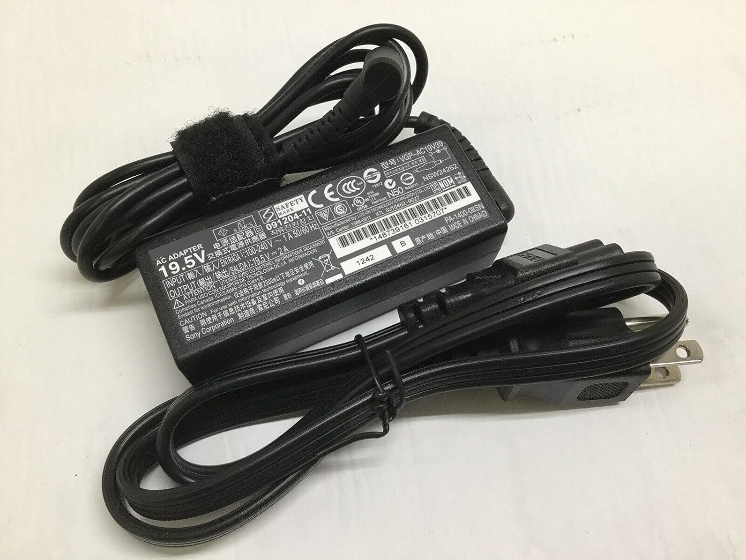 19.5V 2A 39W AC Power Adapter Charger for Sony VAIO Model VGP-AC19V39 AR BX C CR CS S4 S5 SZ N FS FJ FE FZ LA LB Series