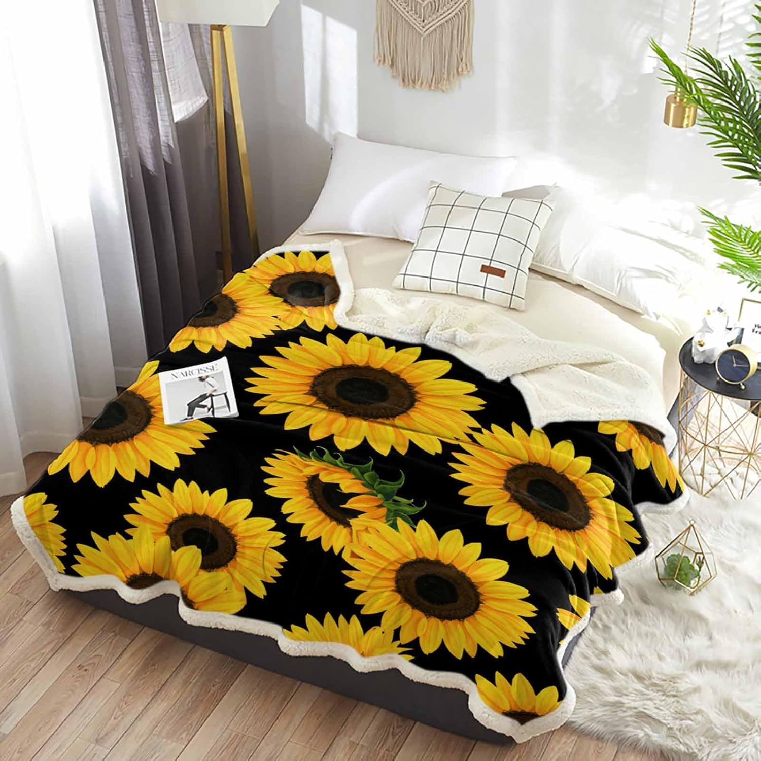 Sunflower Sherpa Fleece Blanket, Super Thick and Warm Cozy Luxury Blanket 40"x50", Vintage Floral Yellow Sunflower Black Background Bed Blanket, Fluffy Plush Microfiber Throw Blanket for Couch